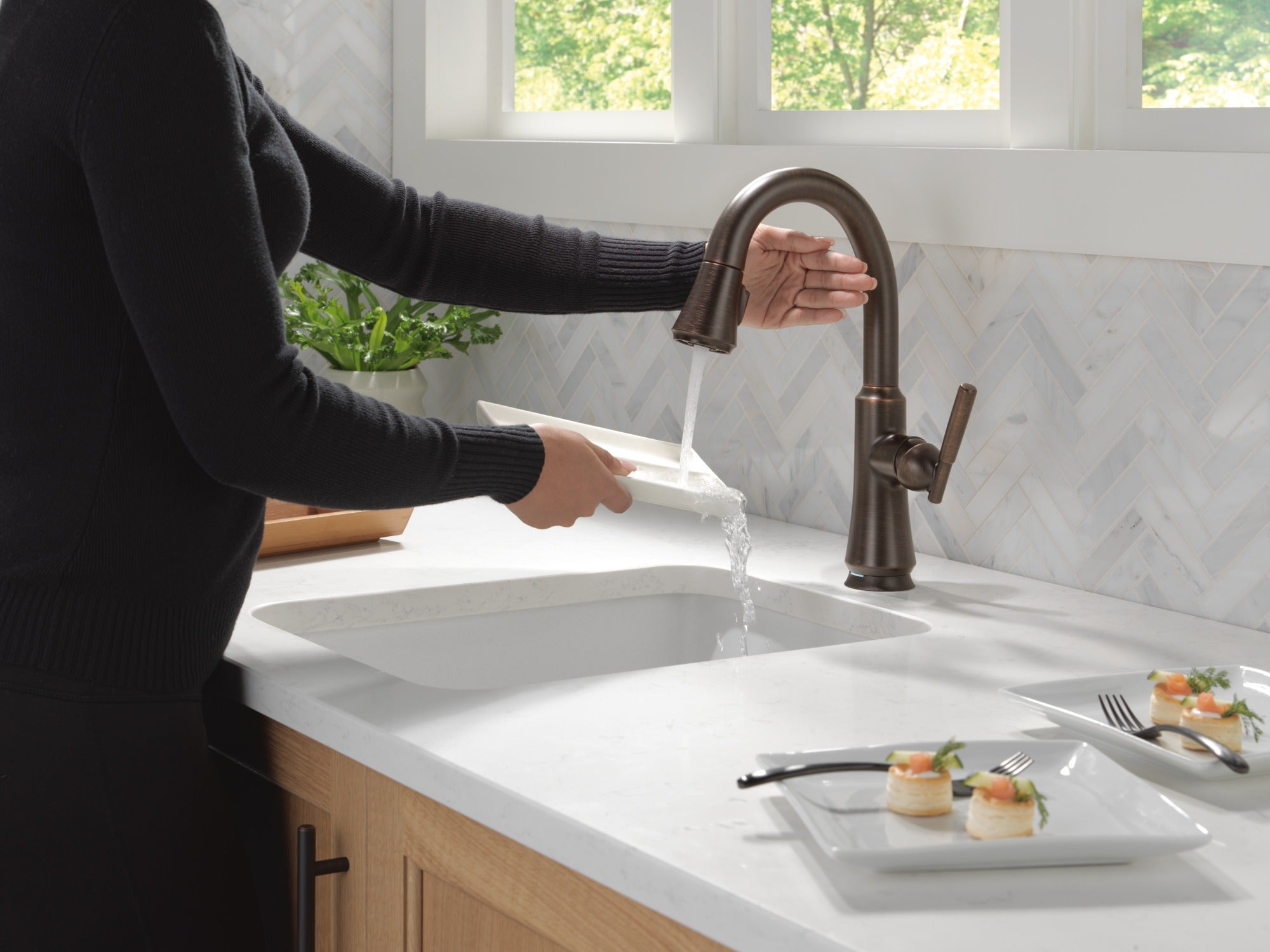 Delta Coranto® Touch2O® Bar / Prep Faucet with Touchless Technology
