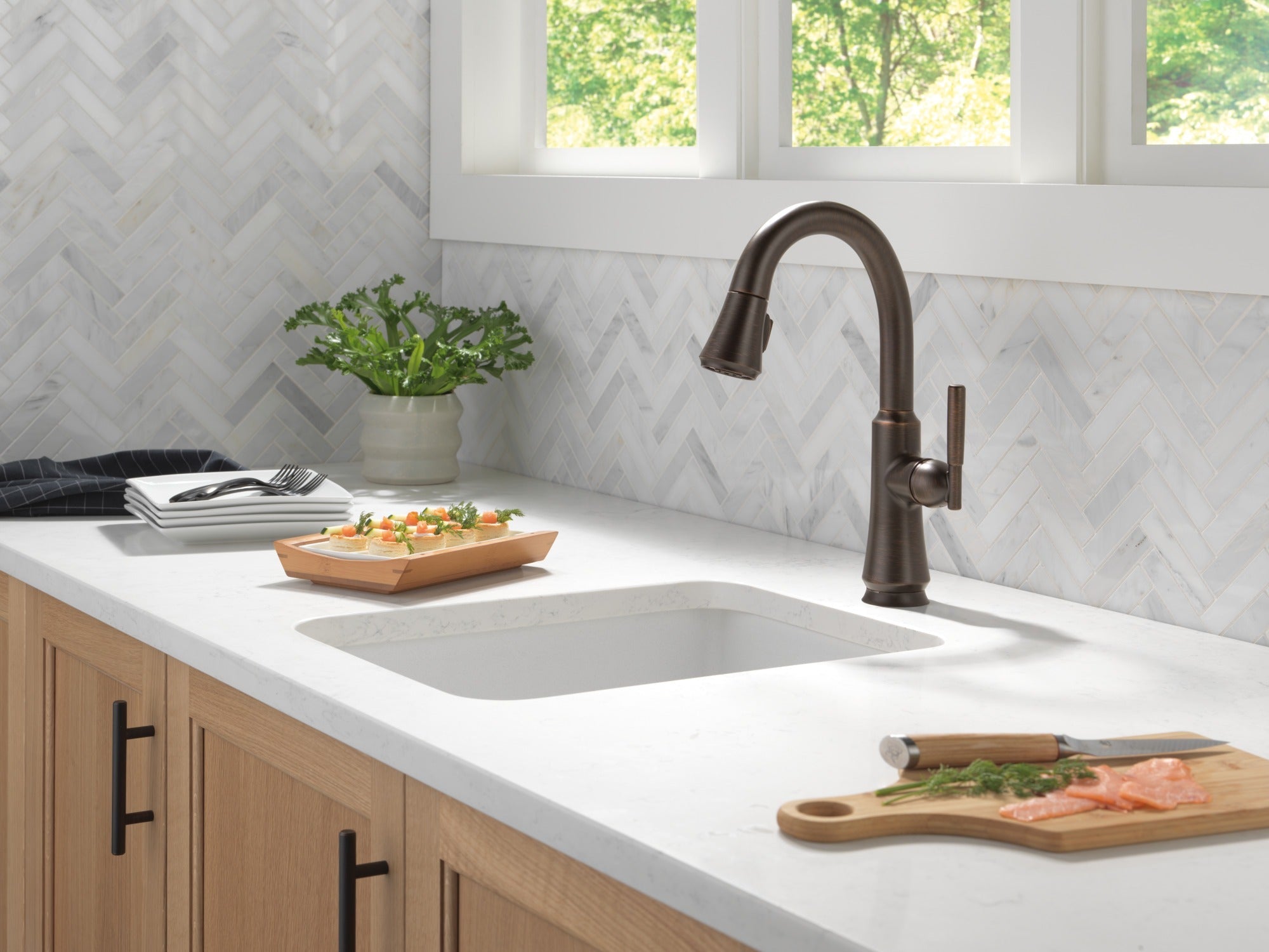 Delta Coranto® Touch2O® Bar / Prep Faucet with Touchless Technology