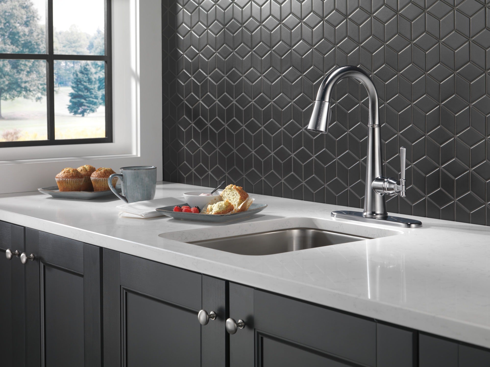 Delta Emmeline® Single Handle Pull-Down Bar / Prep Faucet