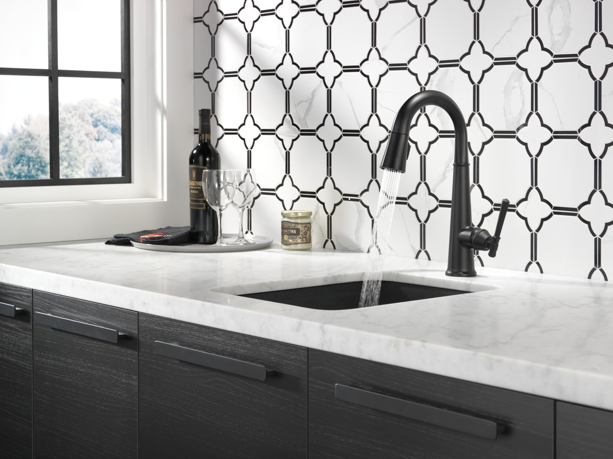 Delta Emmeline® Single Handle Pull-Down Bar / Prep Faucet