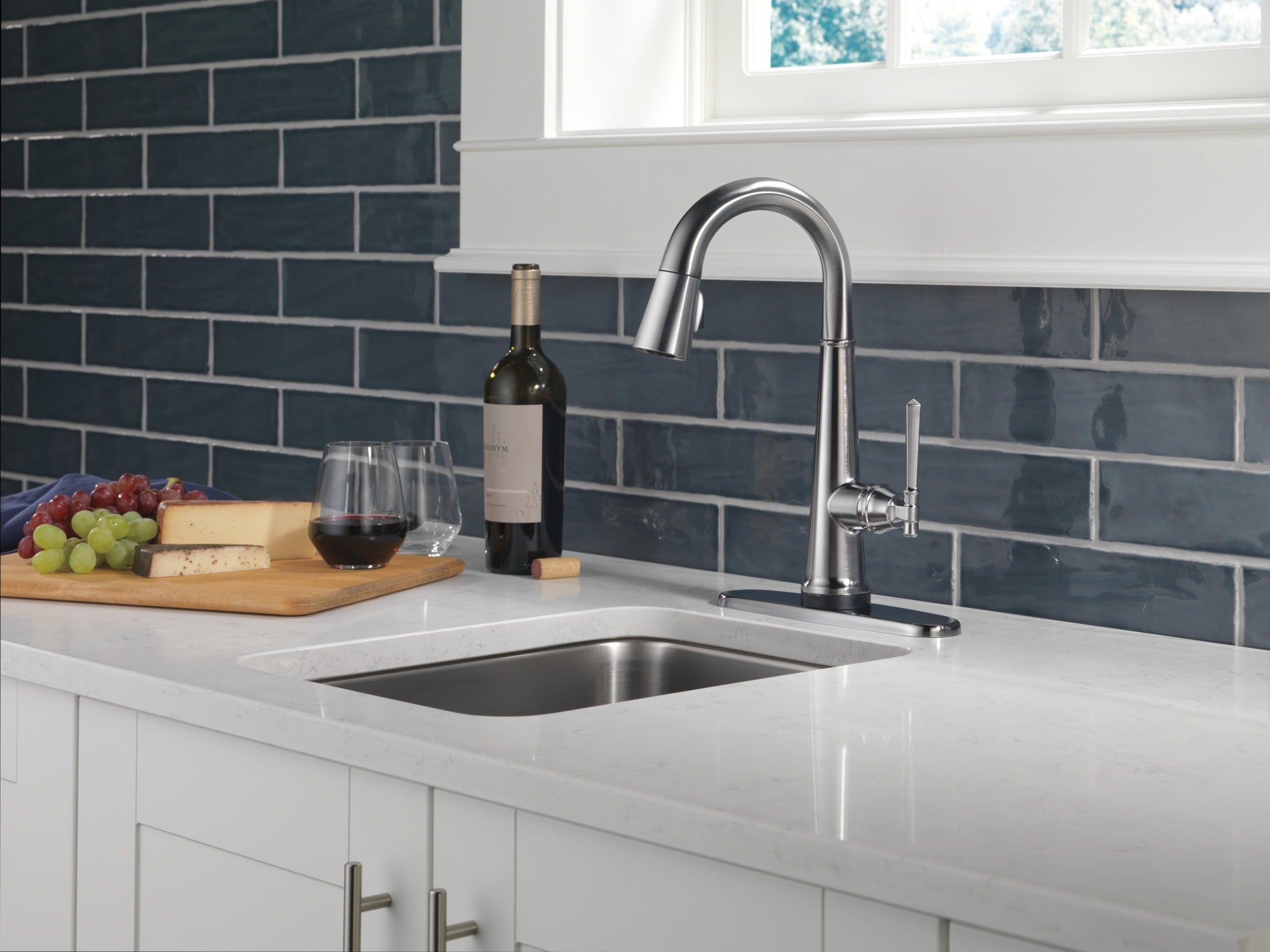 Delta Emmeline® Single Handle Pull-Down Bar/Prep Faucet with Touch<sub>2</sub>O® Technology