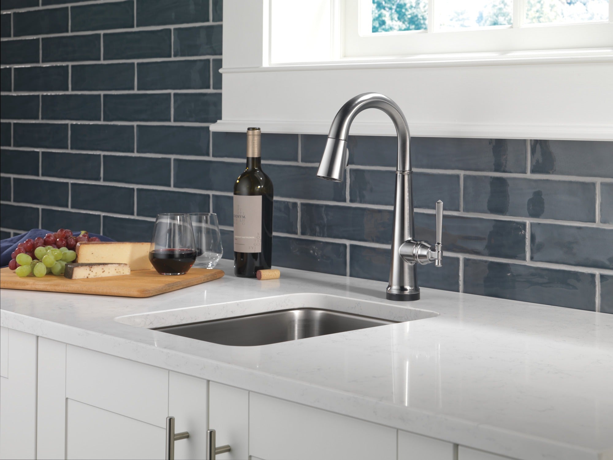 Delta Emmeline® Single Handle Pull-Down Bar/Prep Faucet with Touch<sub>2</sub>O® Technology