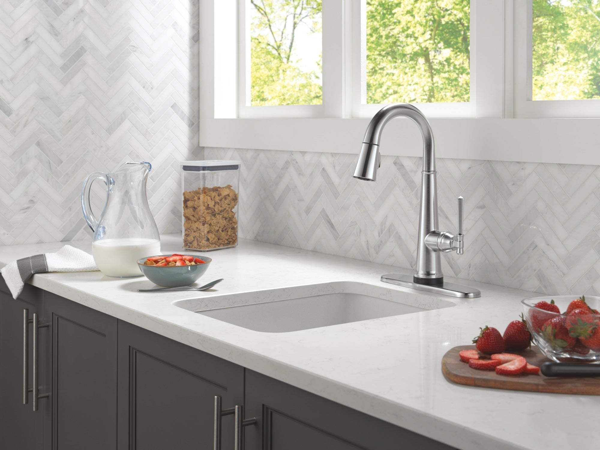 Delta Emmeline® Touch2O® Bar / Prep Faucet with Touchless Technology