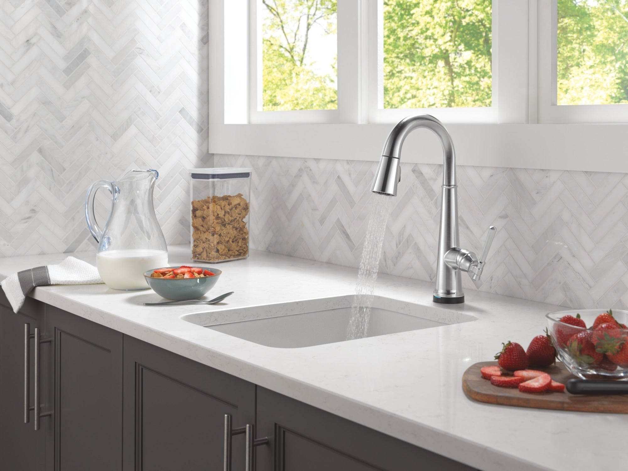 Delta Emmeline® Touch2O® Bar / Prep Faucet with Touchless Technology