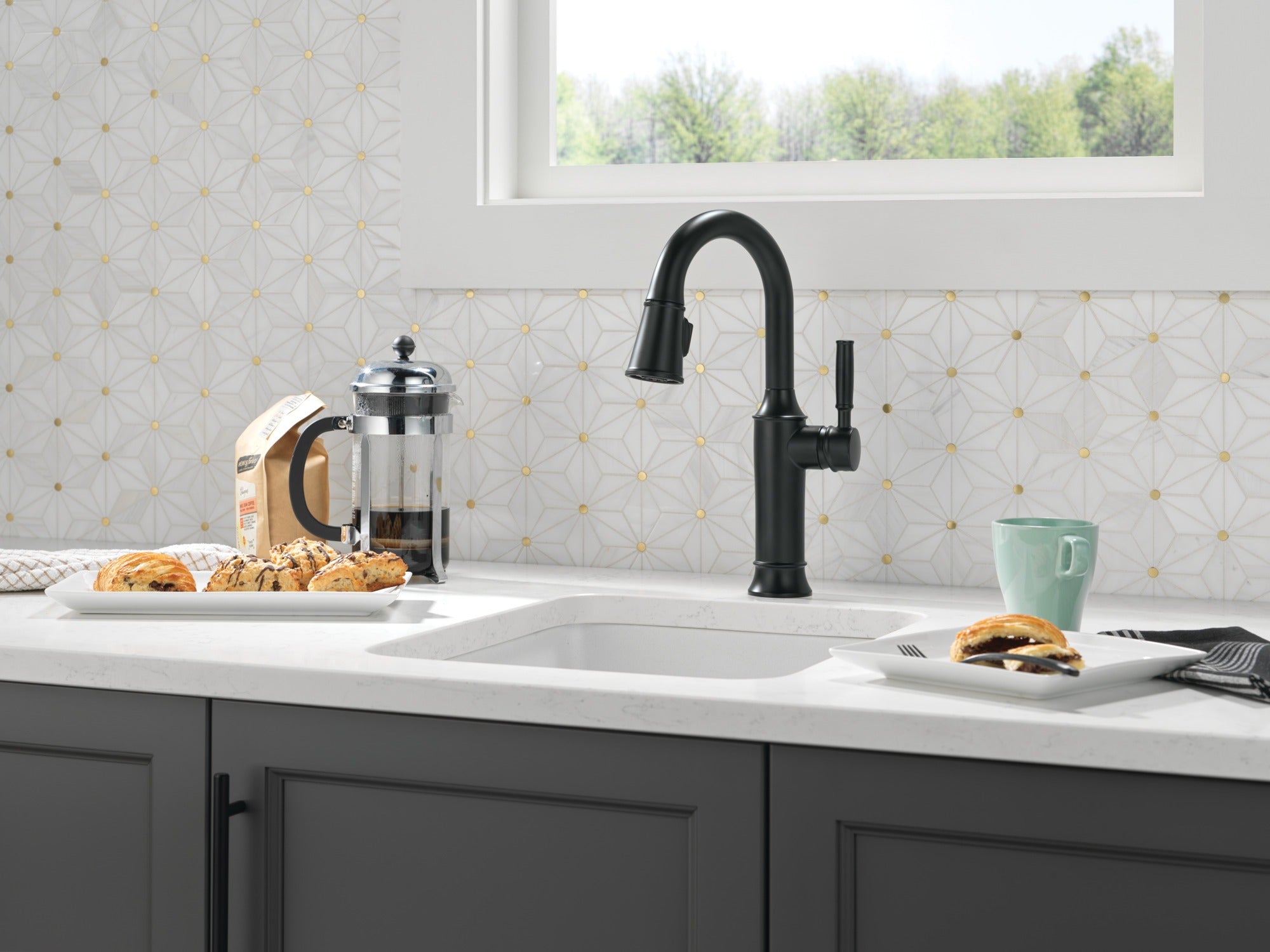 Delta Renaldi™ Single Handle Pull-Down Bar / Prep Faucet