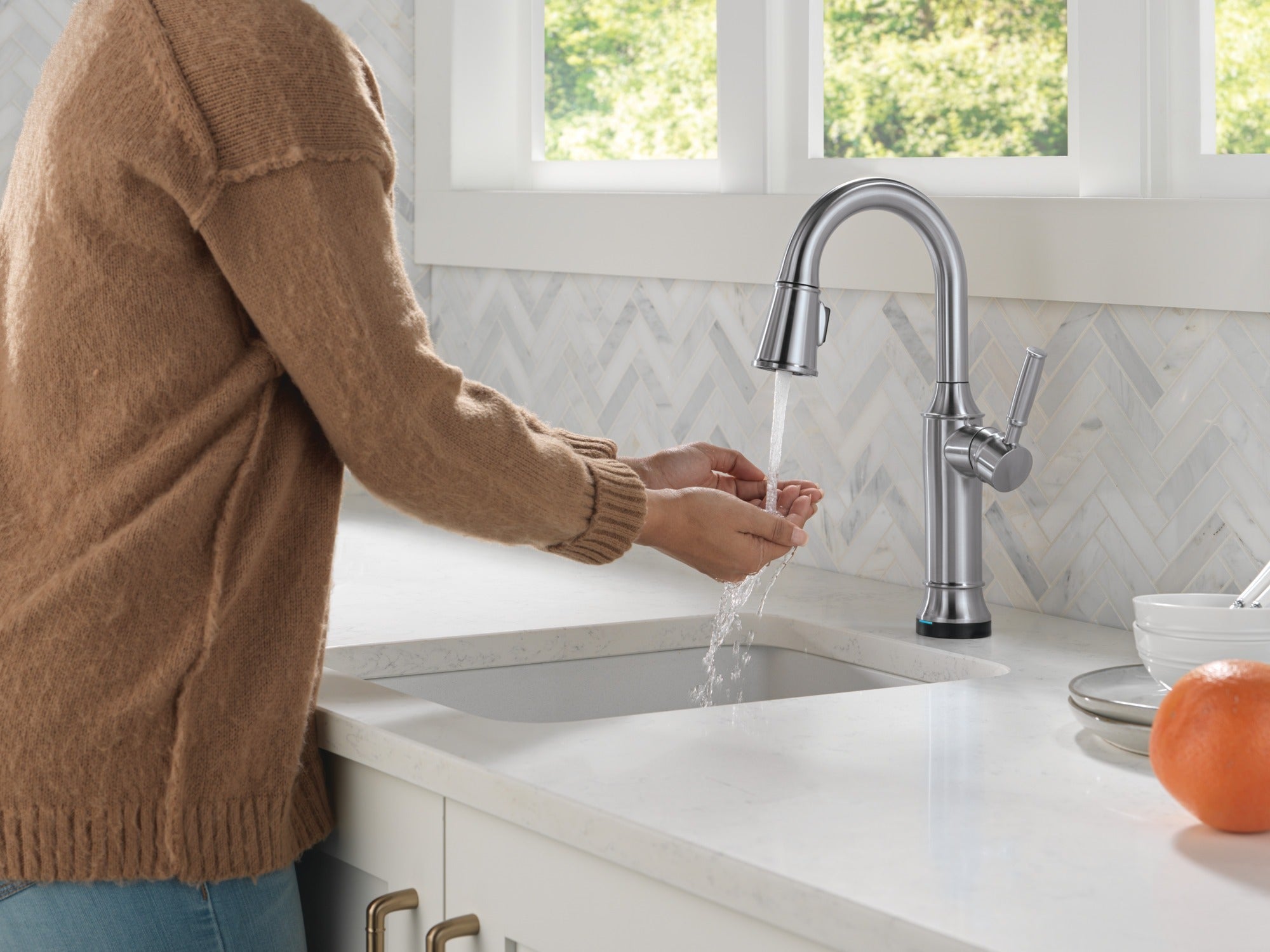 Delta Renaldi™ Touch2O® Bar / Prep Faucet with Touchless Technology