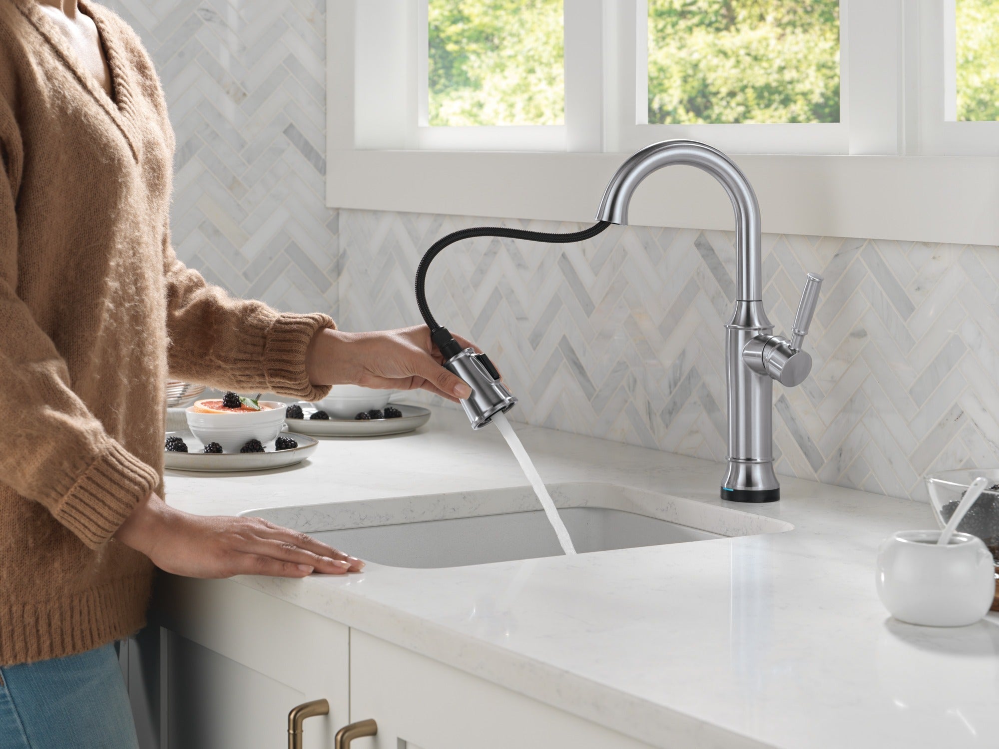 Delta Renaldi™ Touch2O® Bar / Prep Faucet with Touchless Technology