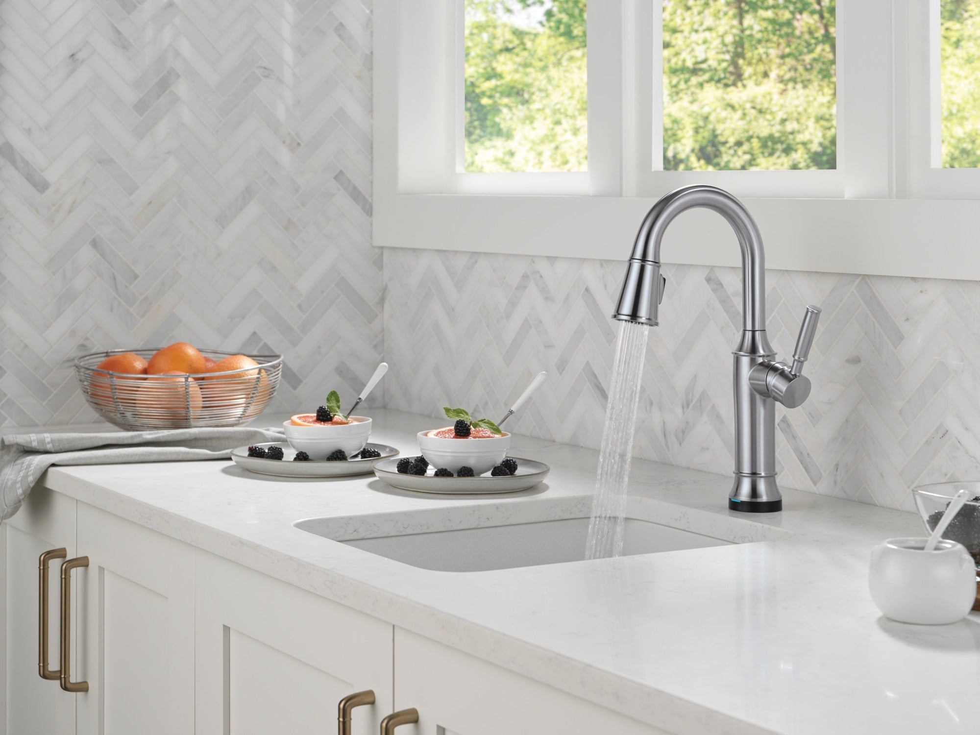 Delta Renaldi™ Touch2O® Bar / Prep Faucet with Touchless Technology