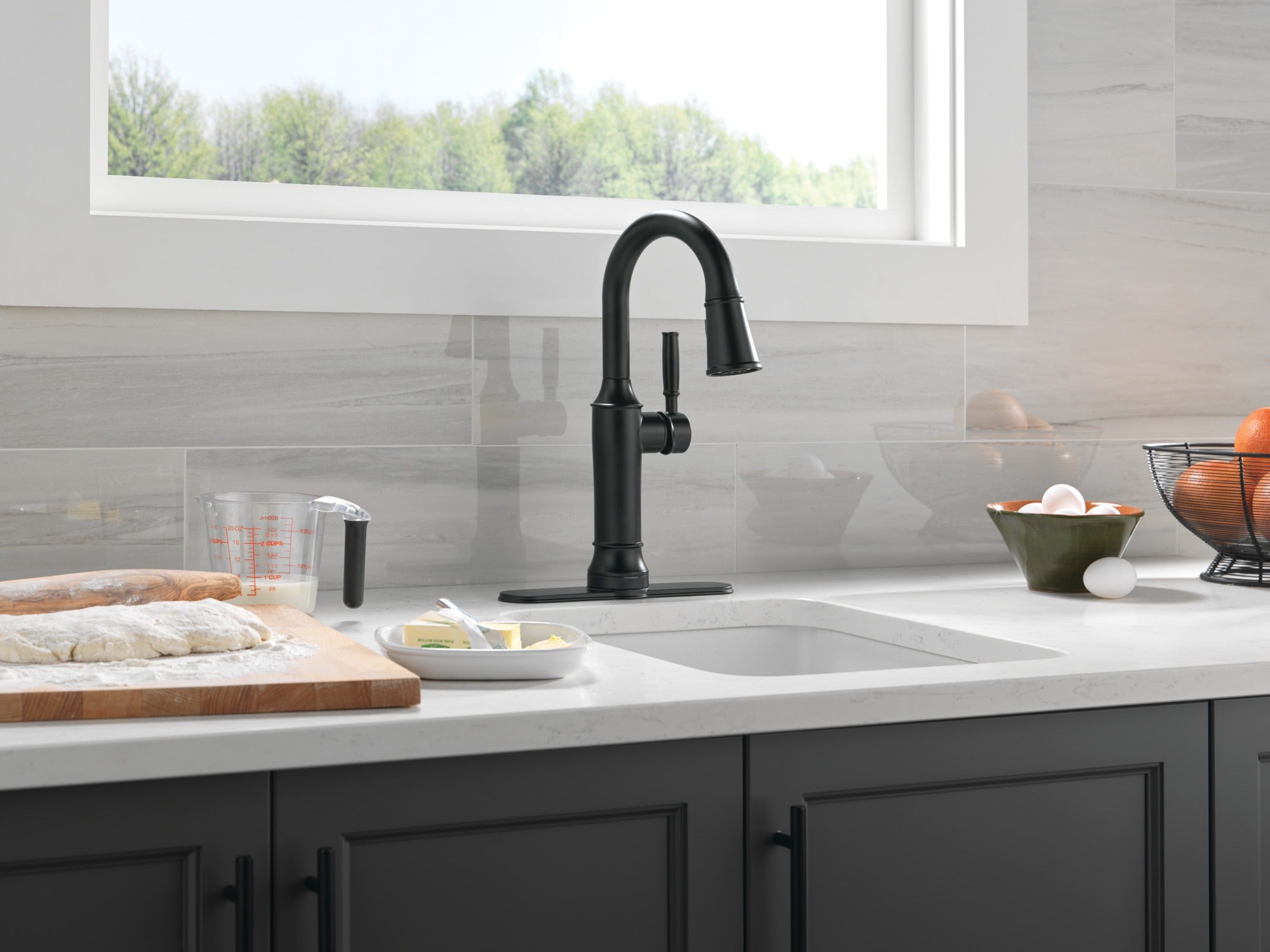Delta Renaldi™ Touch2O® Bar / Prep Faucet with Touchless Technology