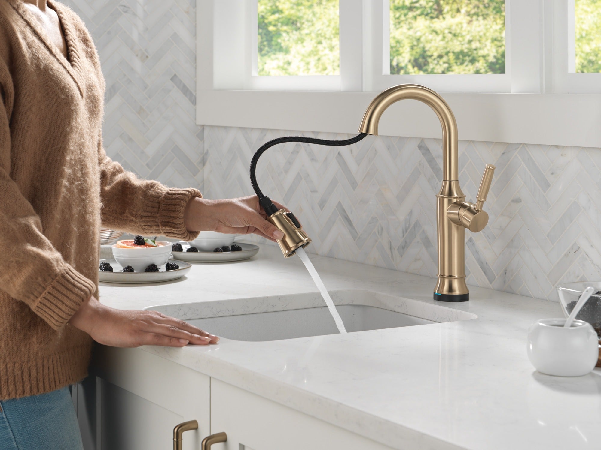 Delta Renaldi™ Touch2O® Bar / Prep Faucet with Touchless Technology