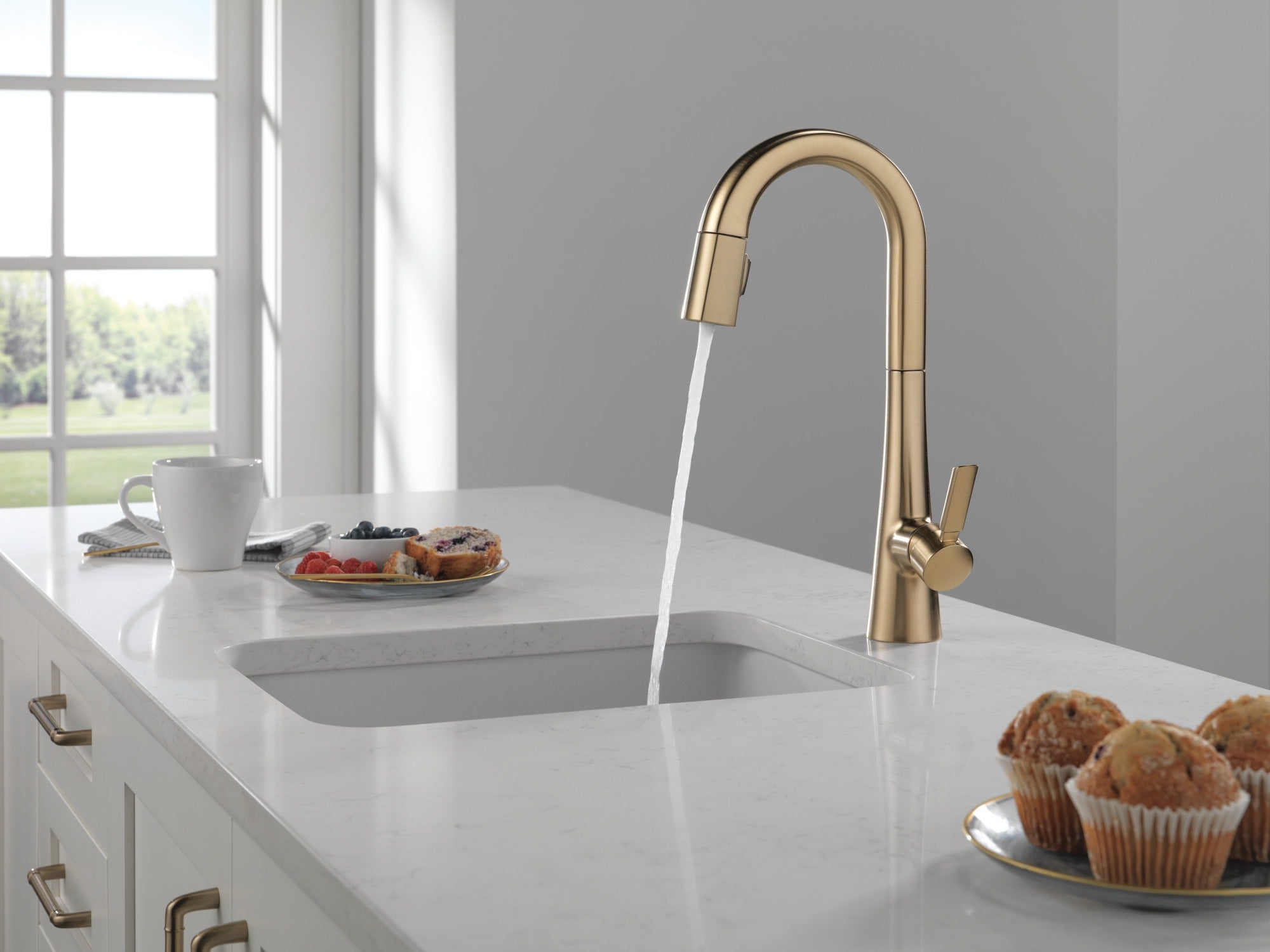 Delta Monrovia® Single Handle Pull-Down Bar / Prep Faucet
