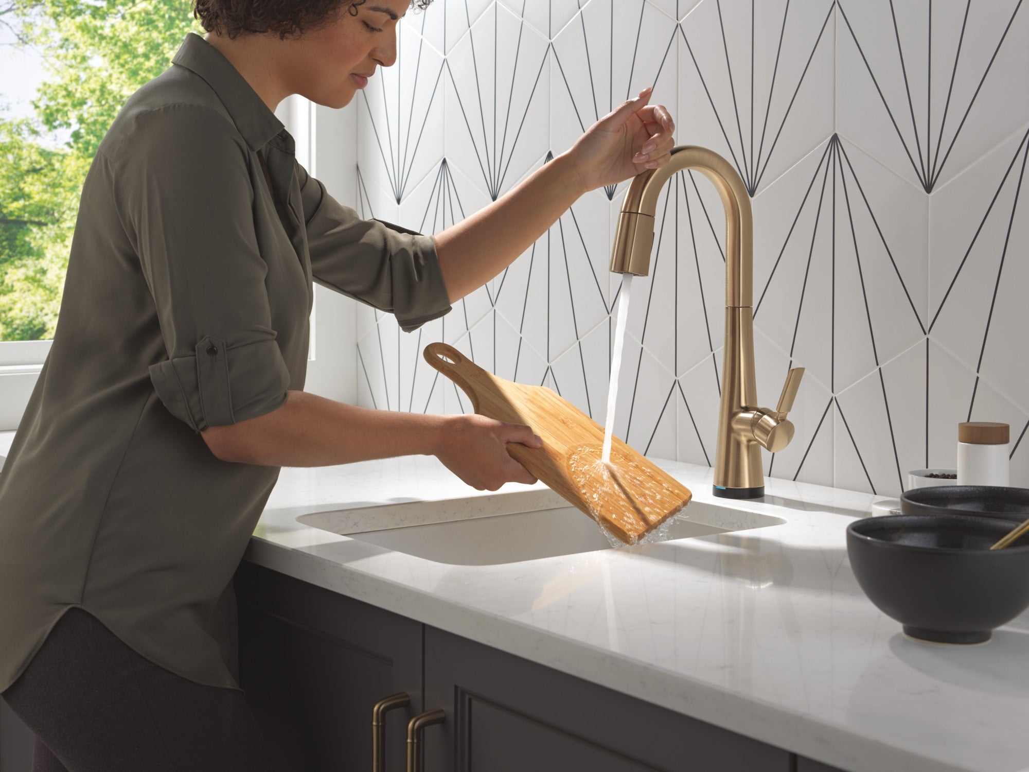 Delta Monrovia® Touch2O® Bar / Prep Faucet with Touchless Technology