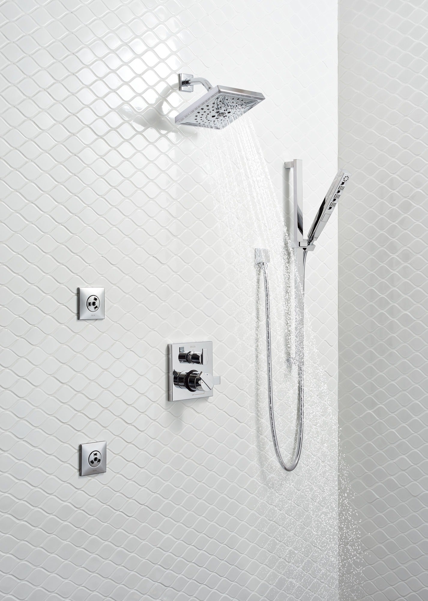 Delta Ara® Angular Modern Monitor® 17 Series Valve Trim with 3-Setting Integrated Diverter