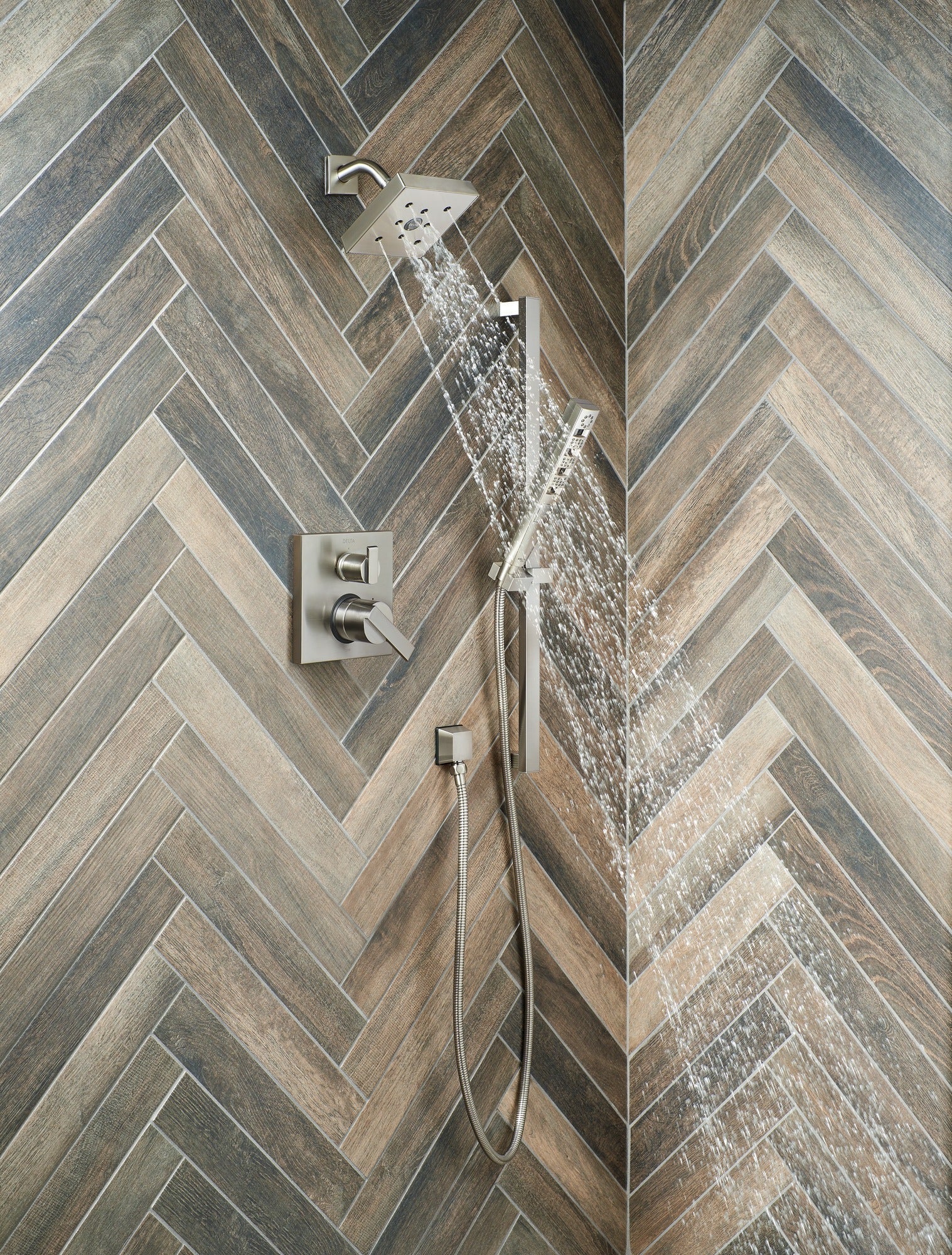 Delta Ara® Angular Modern Monitor® 14 Series Valve Trim with 3-Setting Integrated Diverter