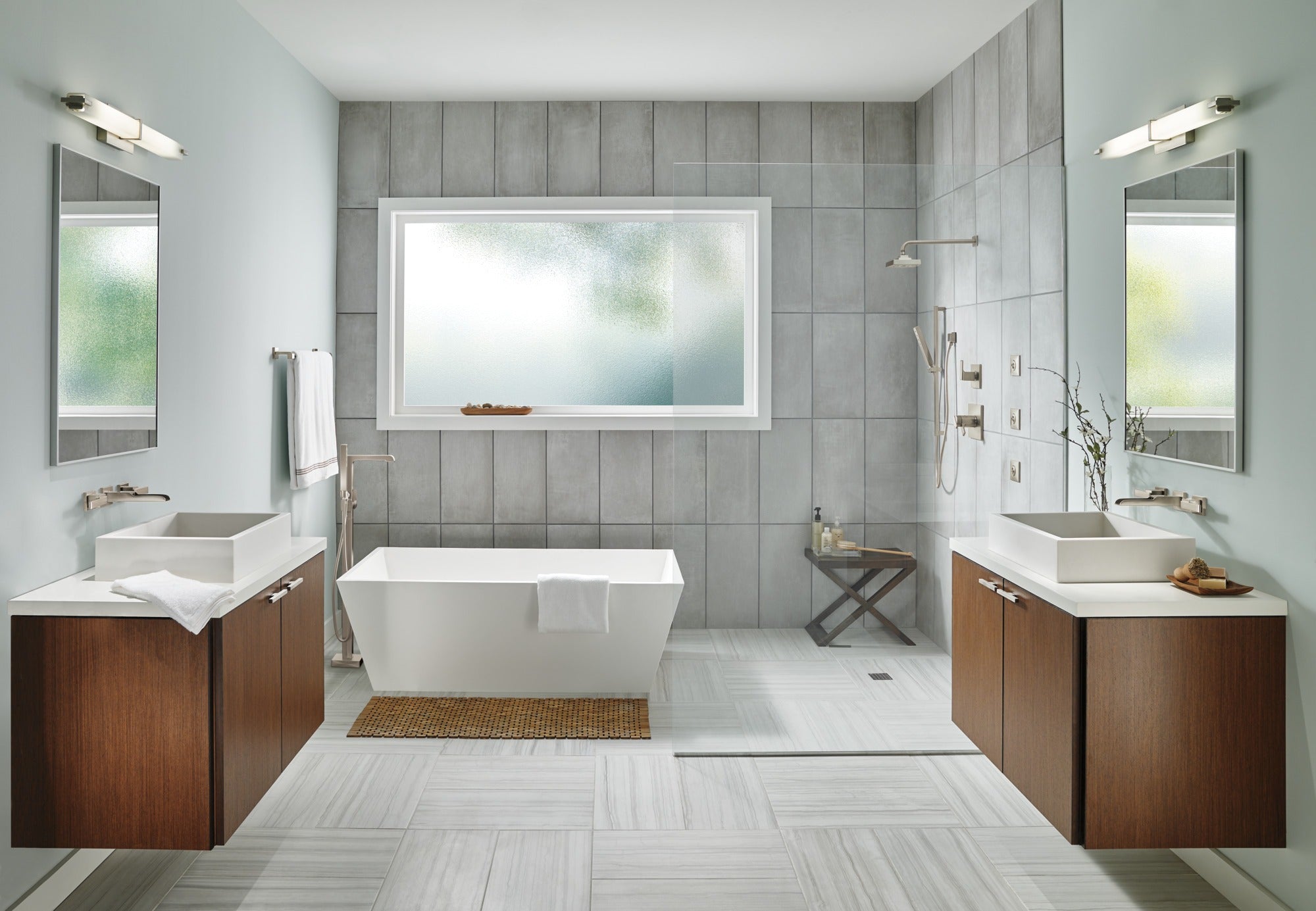 Delta Ara® TempAssure® 17T Series H2OKinetic® Shower Trim