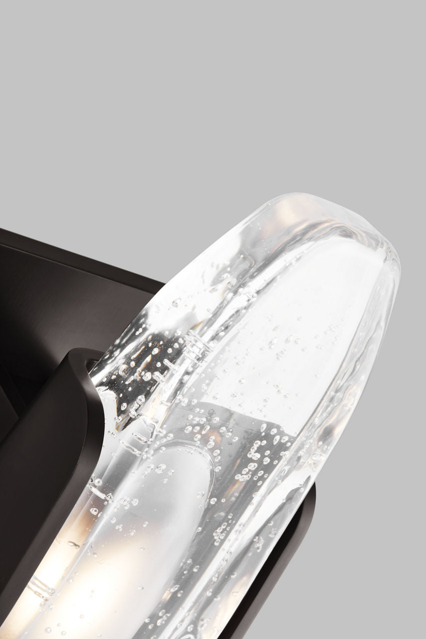 Wythe Medium Wall Sconce