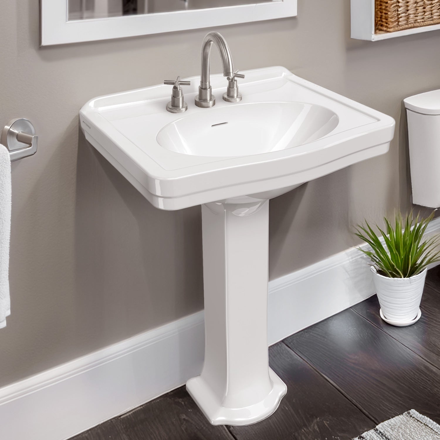 23" Traditional Pedestal Sink with an Integrated Oval Bowl, Faucet Drilling, Low-Rise Backsplash and Overflow