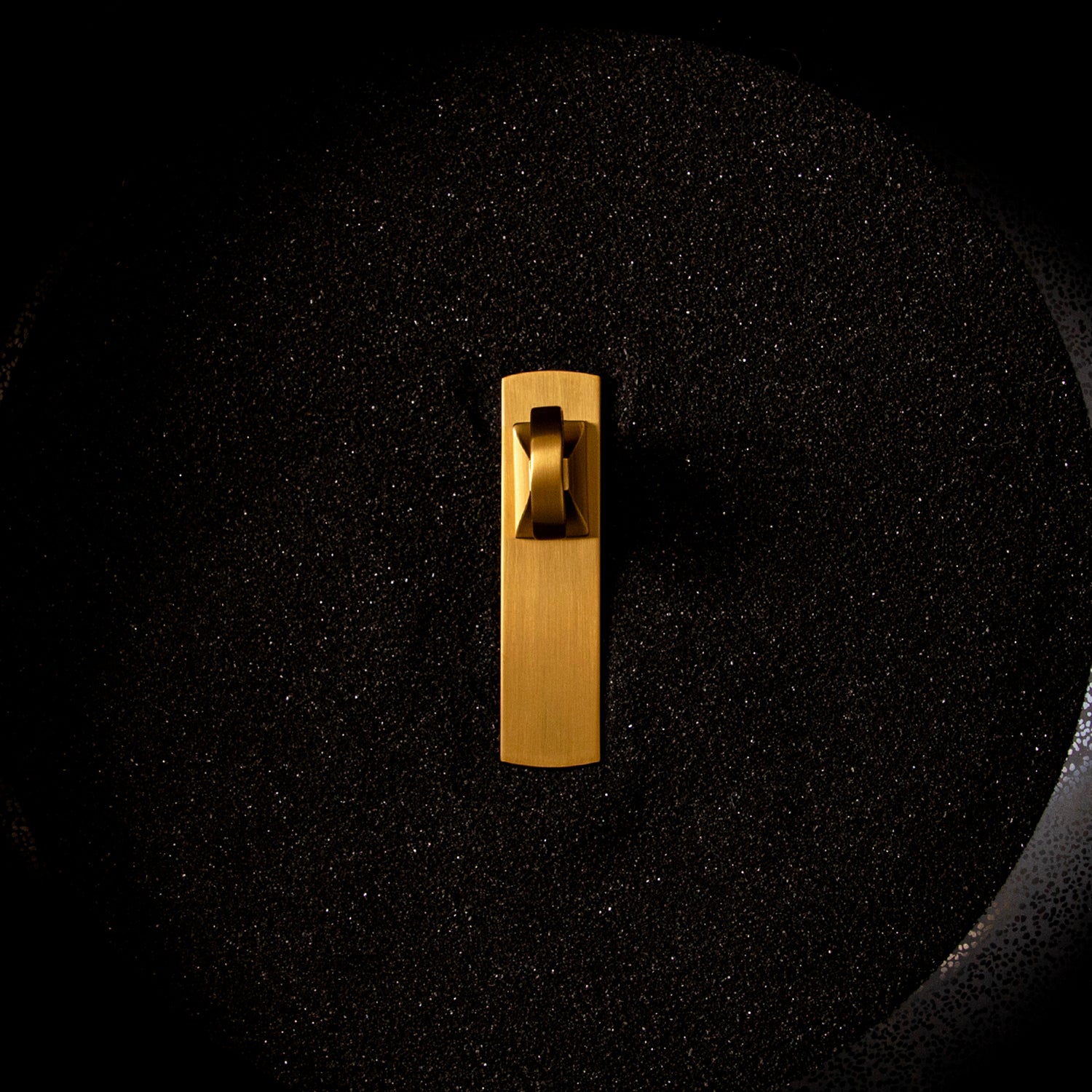 Belwith 1-1/8 Inch x 5/8 Inch Bijou Astoria Mock Key (B056379)