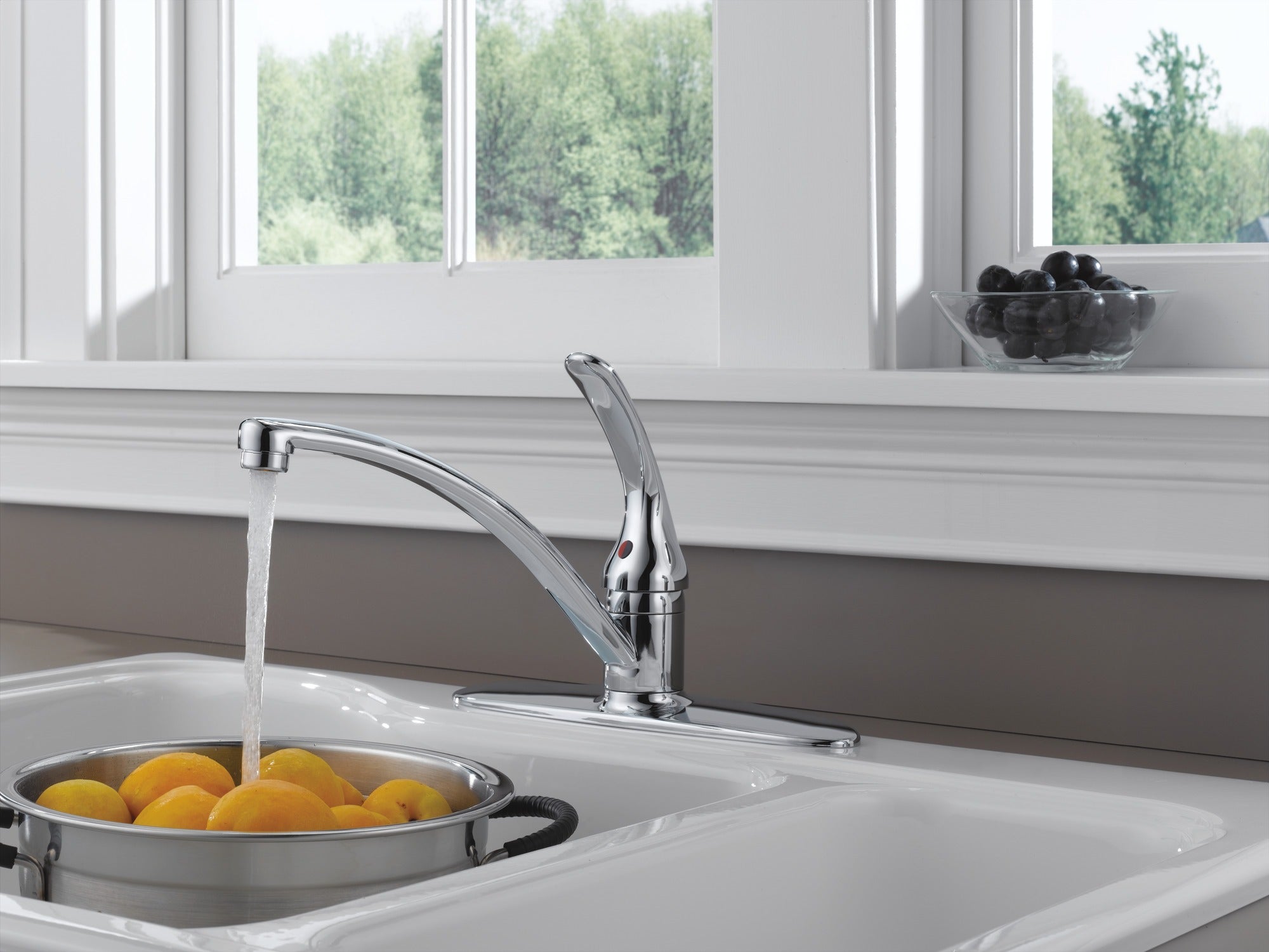 Delta Foundations® Single Handle Kitchen Faucet