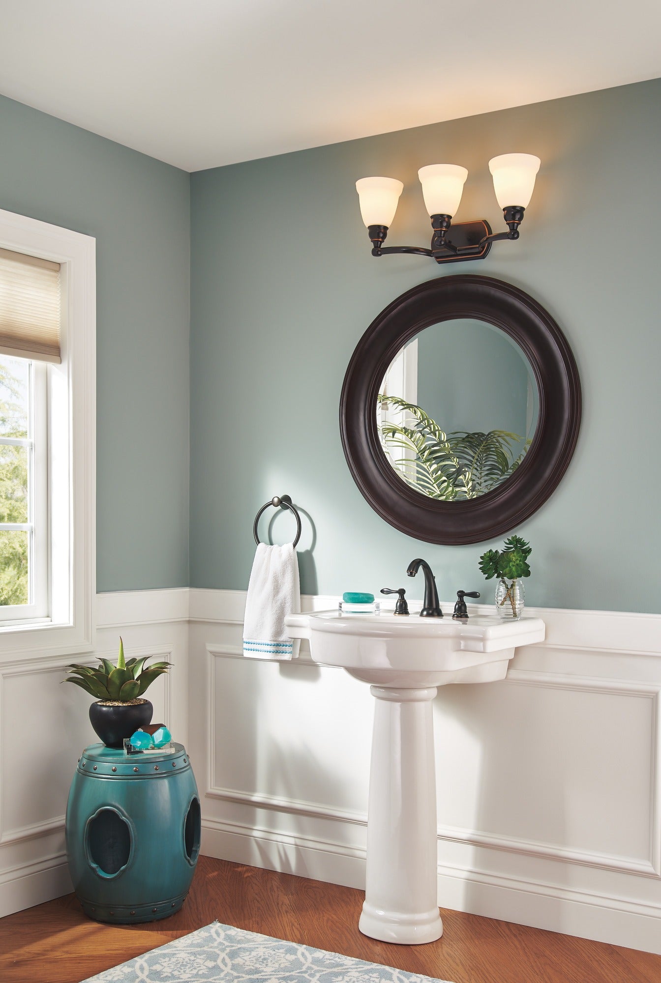 Delta Lahara® Towel Ring