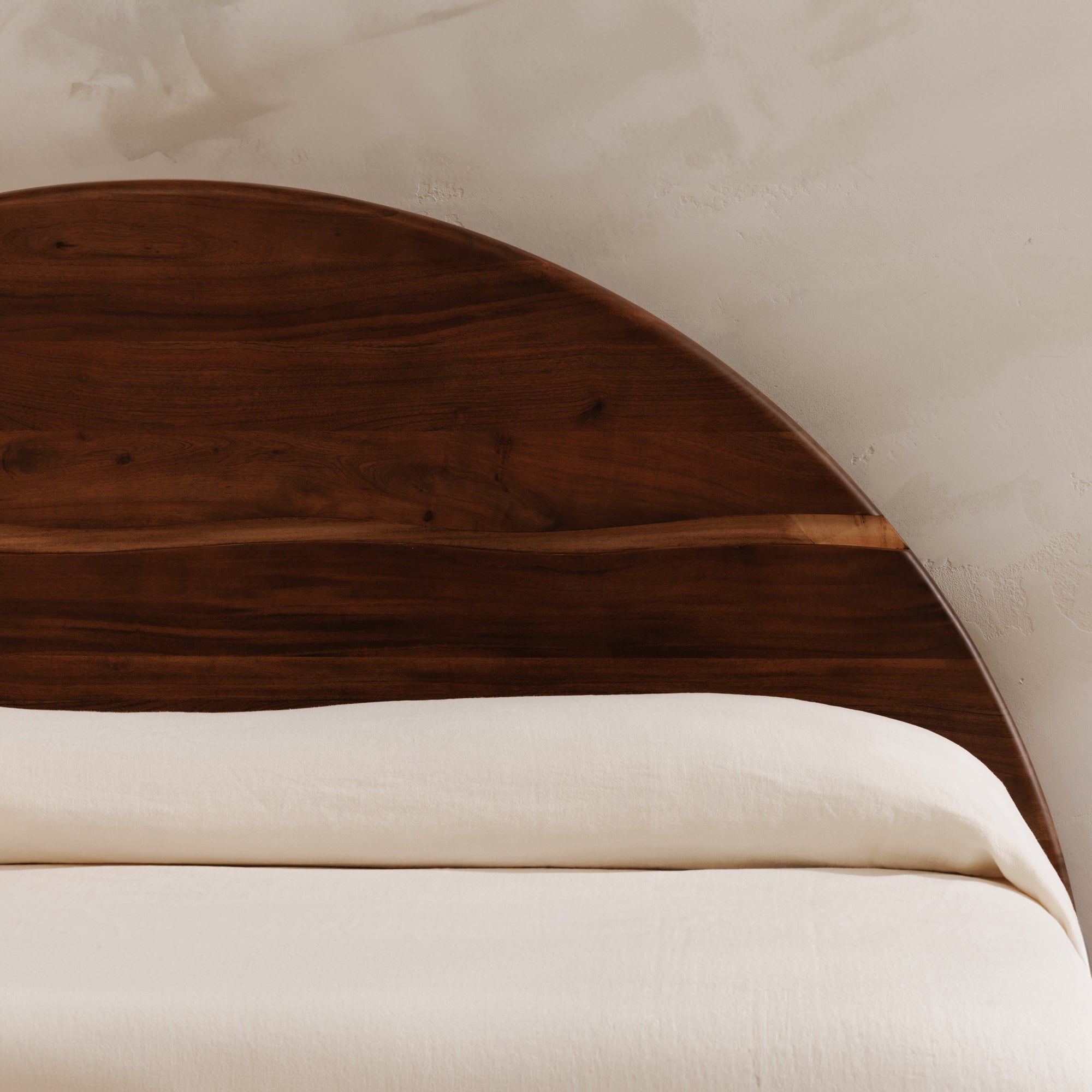 Moes Watson Queen Bed Brown BB-1003-03-0