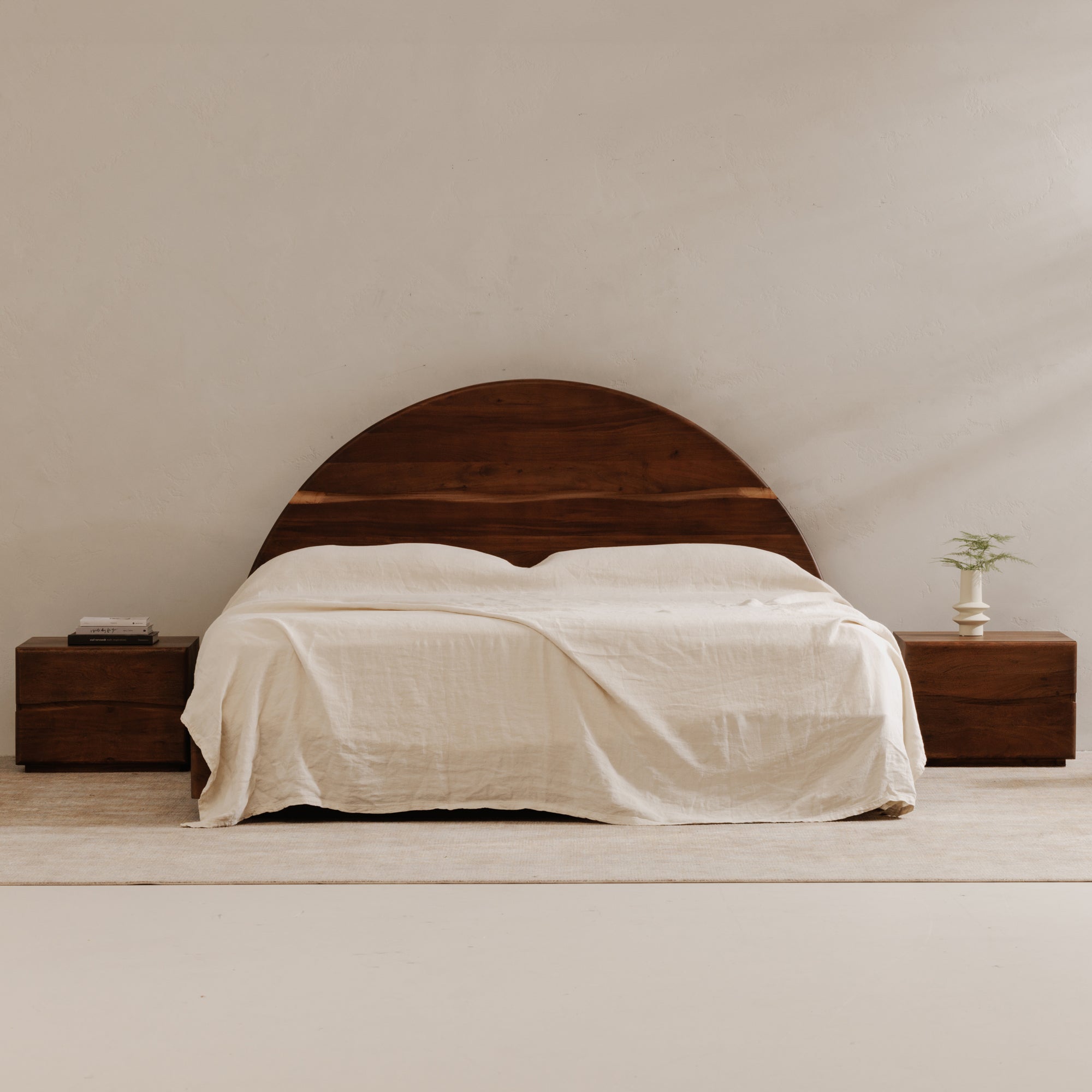 Moes Watson King Bed Brown BB-1004-03-0