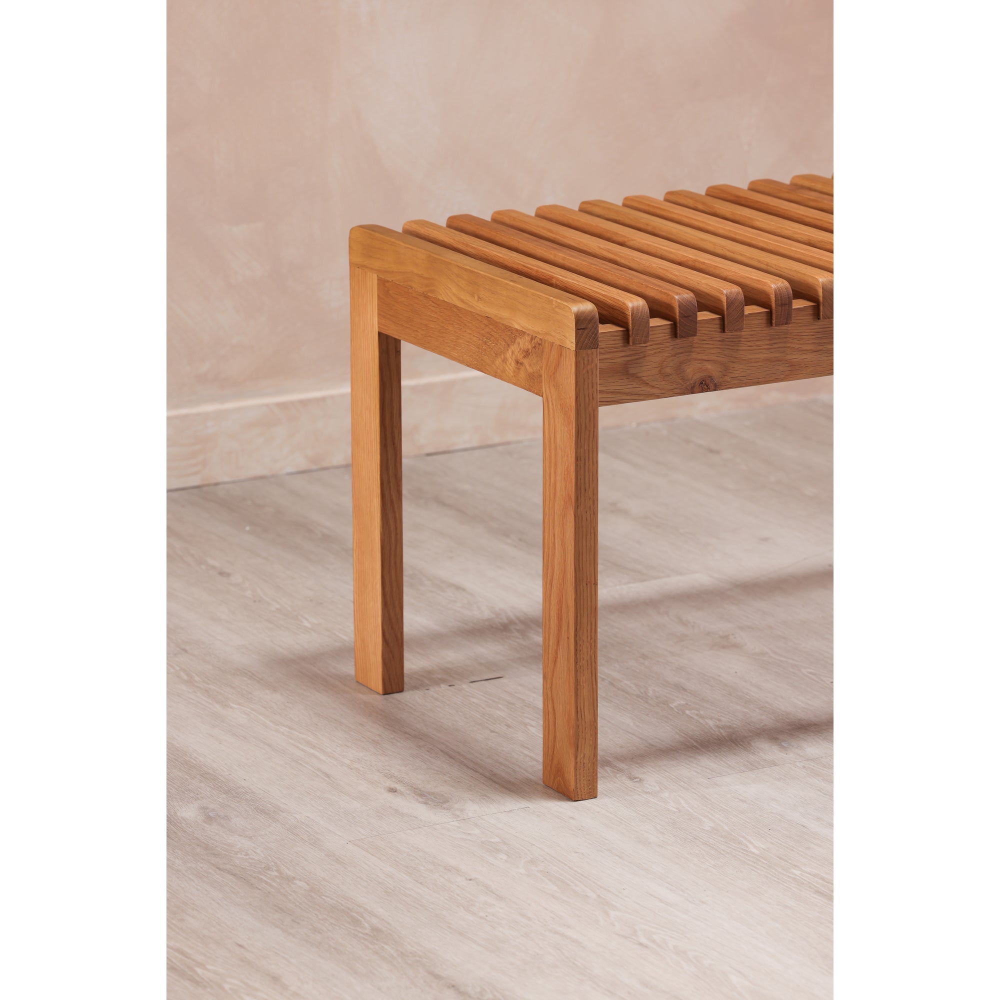 Moes Rohe Bench Natural Oak BC-1113-24