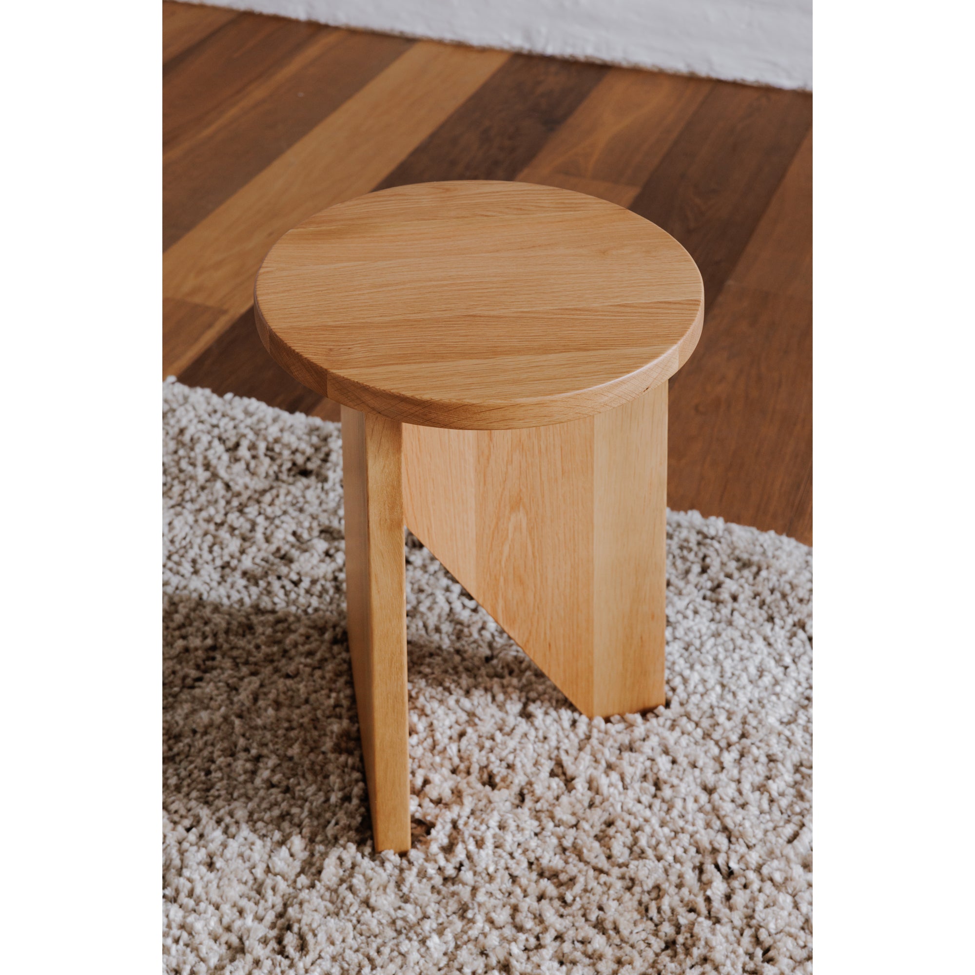 Moes Grace Accent Table Natural Oak BC-1122-24