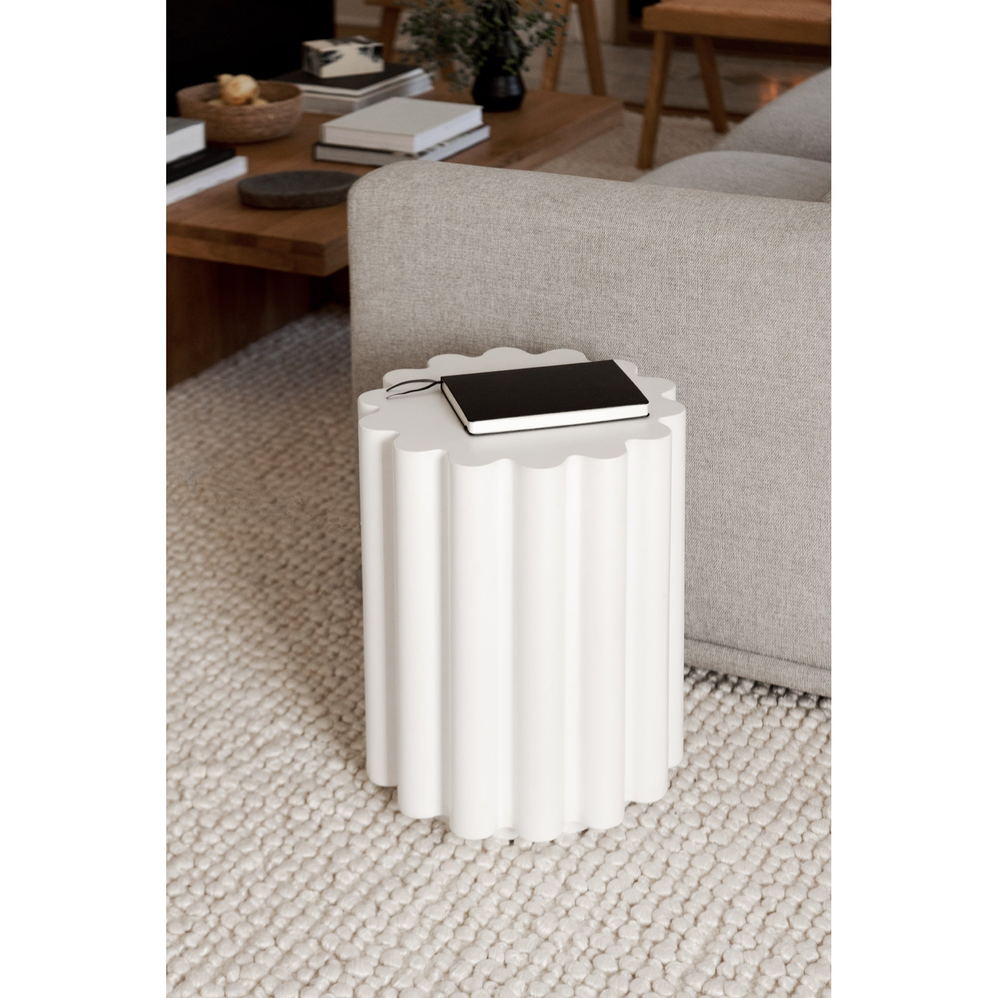 Moes Taffy Accent Table White BQ-1062-18