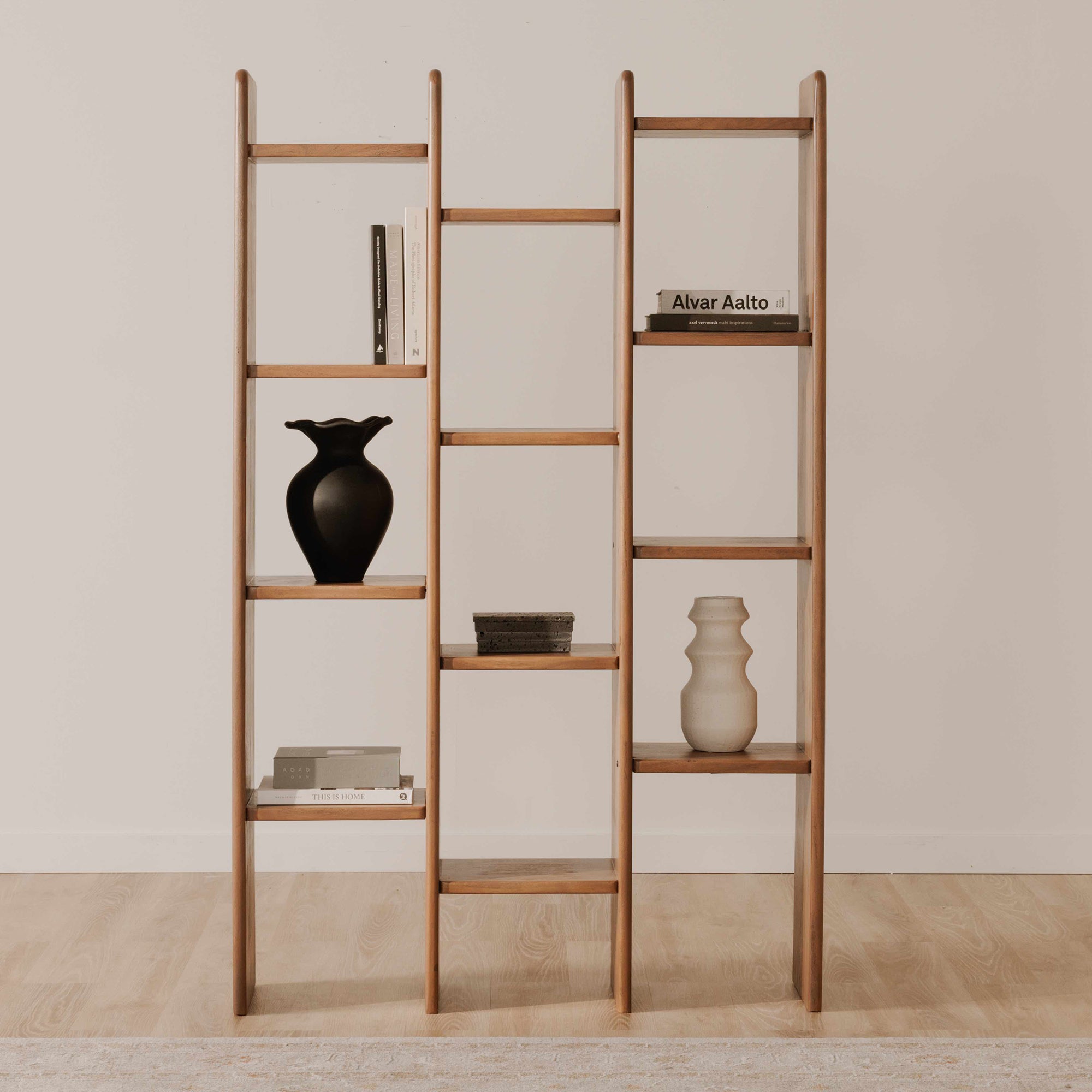 Moes Orson Bookcase Brown BZ-1158-03
