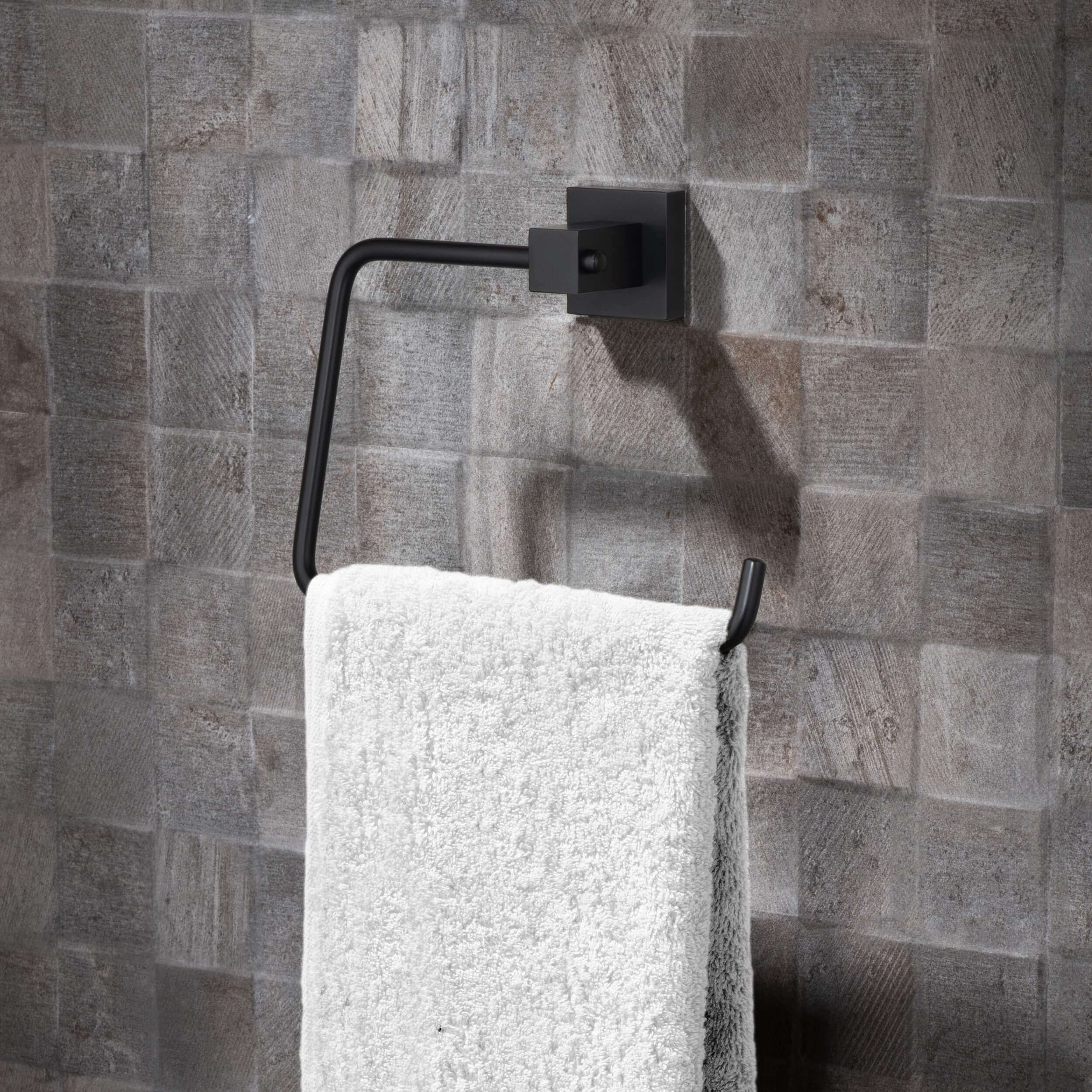Quadra 2-Piece Bathroom Hardware Set 2