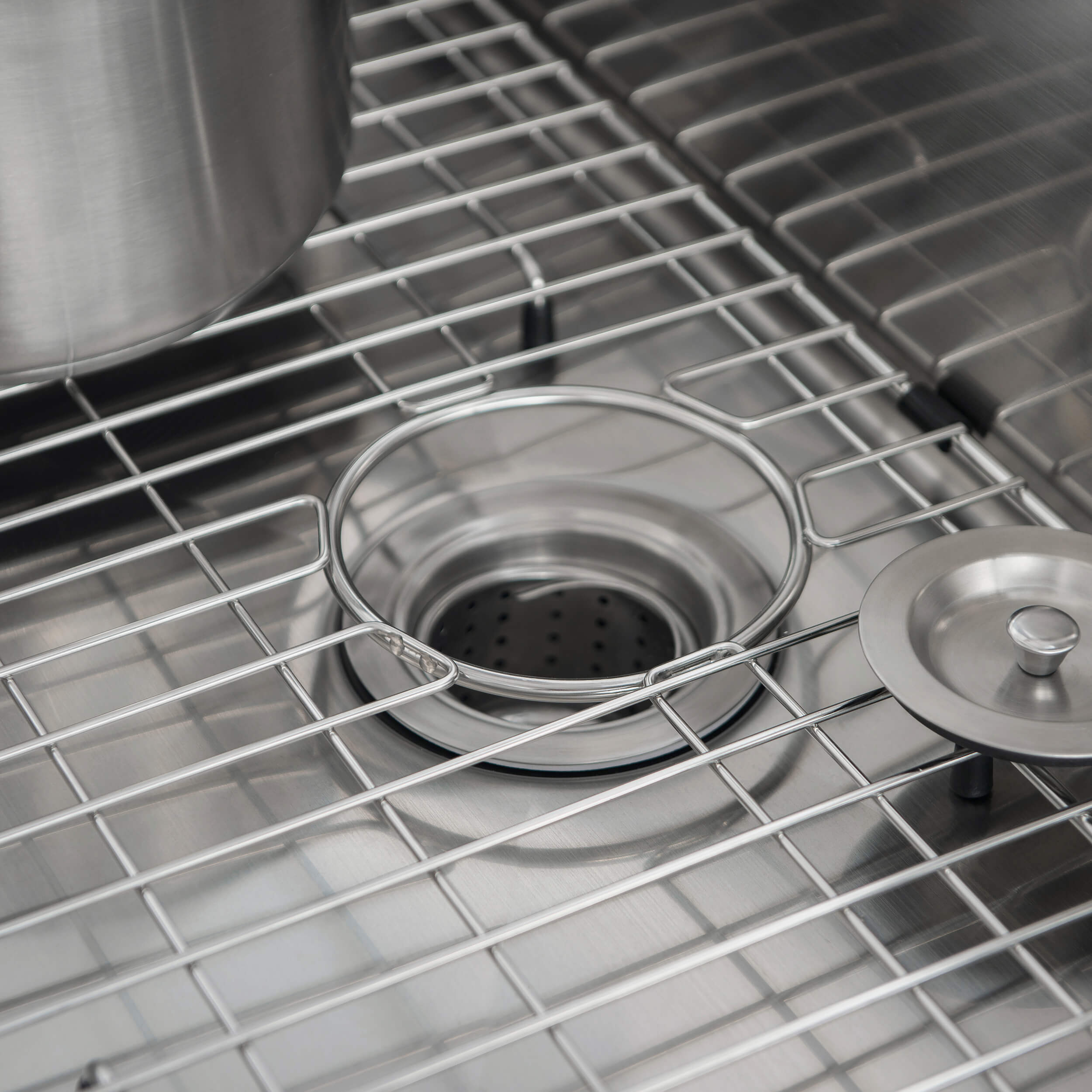 33" Undermount Single Bowl Stainless Steel Workstation Sink