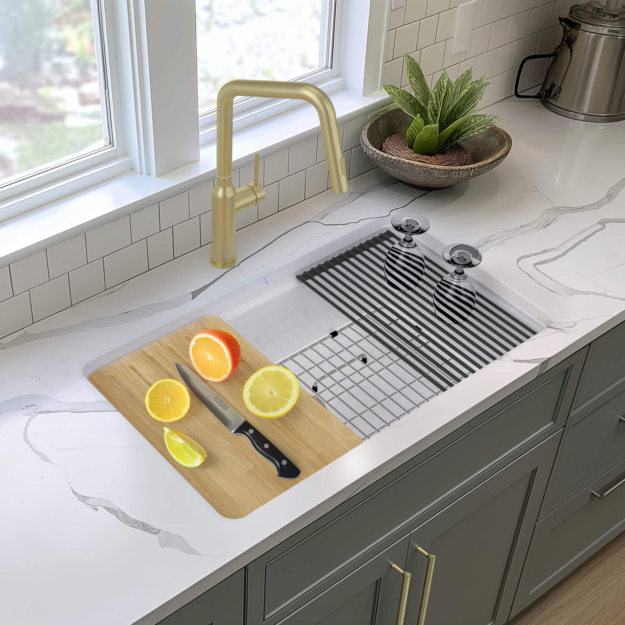 33" Fireclay Undermount  Workstation Sink