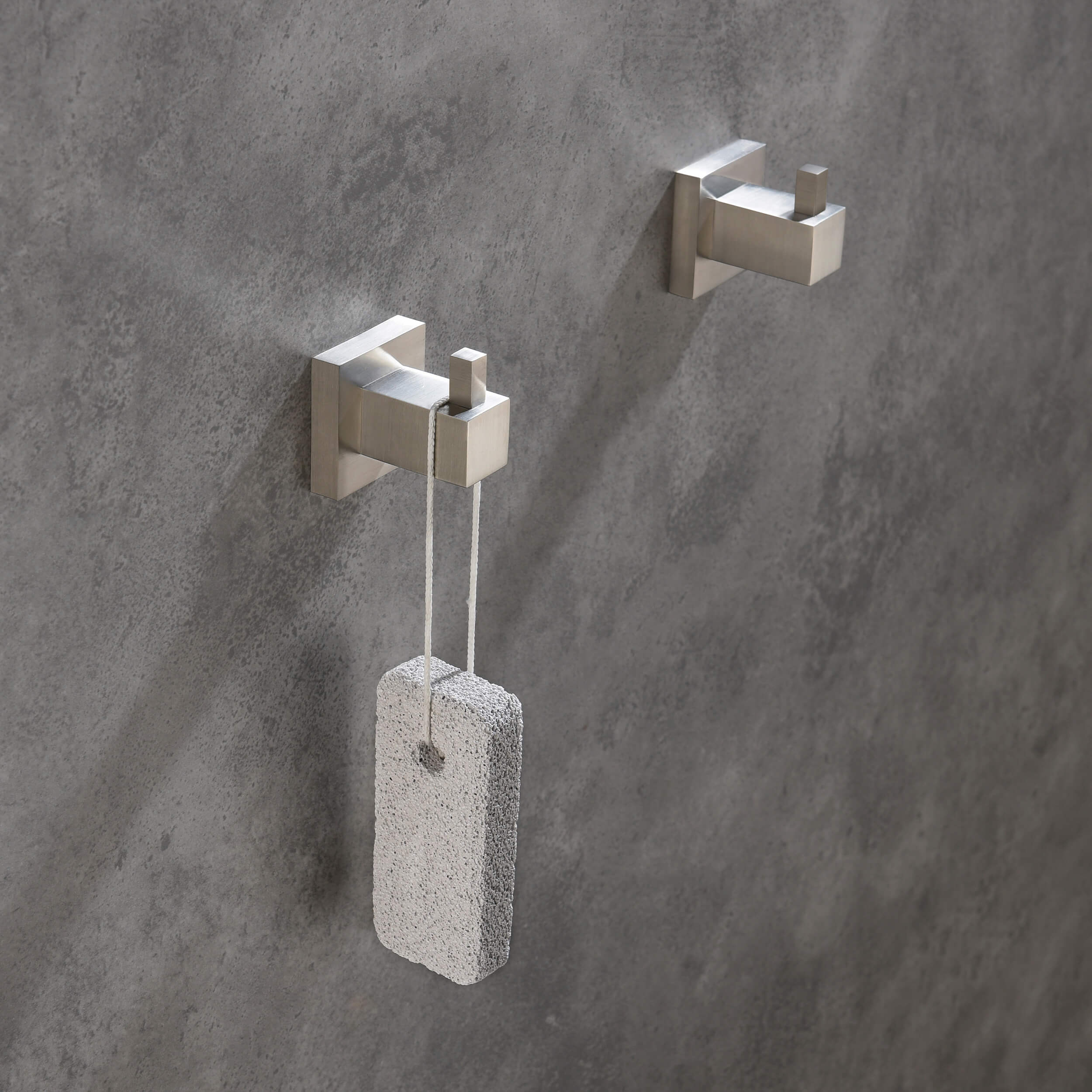 Quadra 4-Piece Bathroom Hardware Set 2
