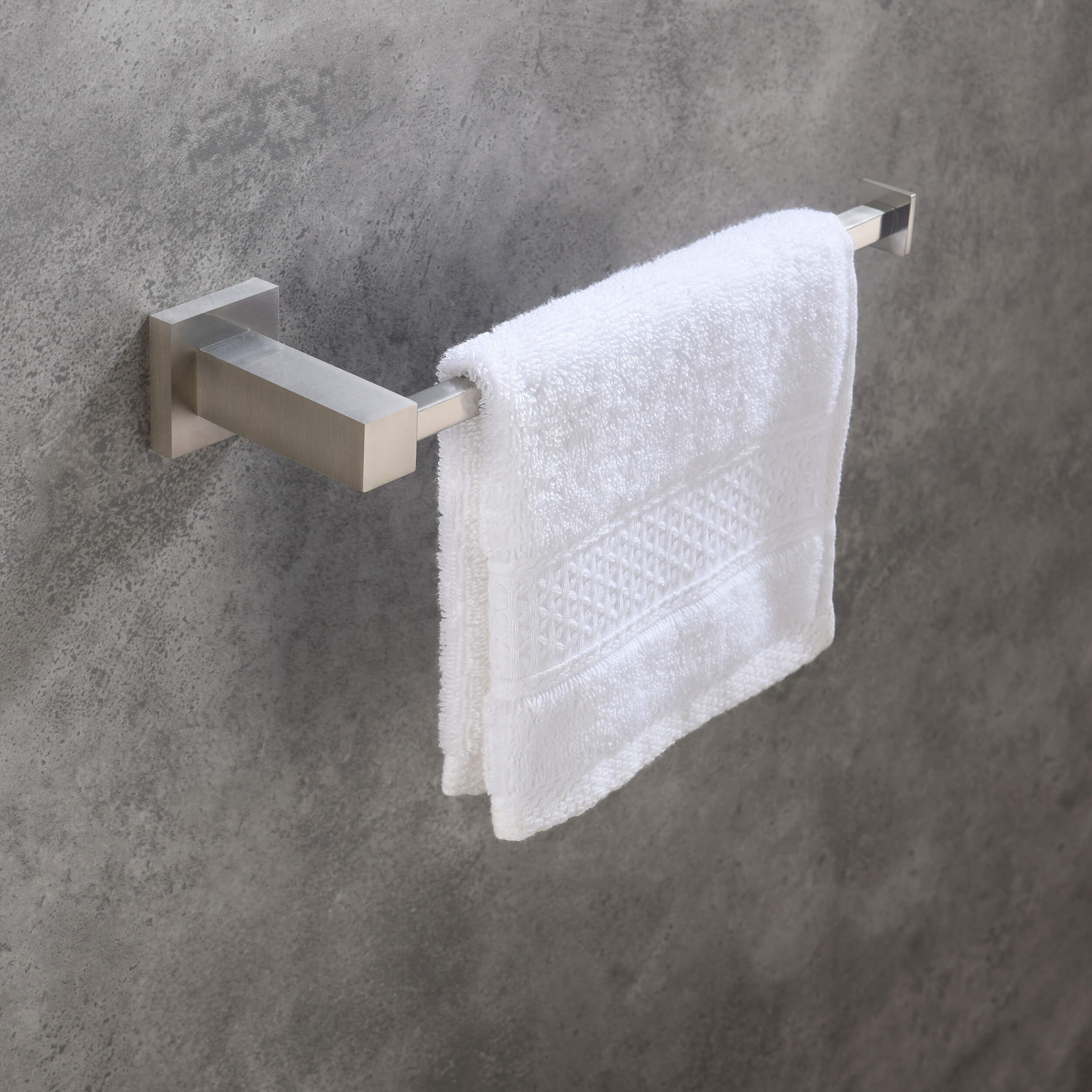 Quadra 2-Piece Bathroom Hardware Set 1
