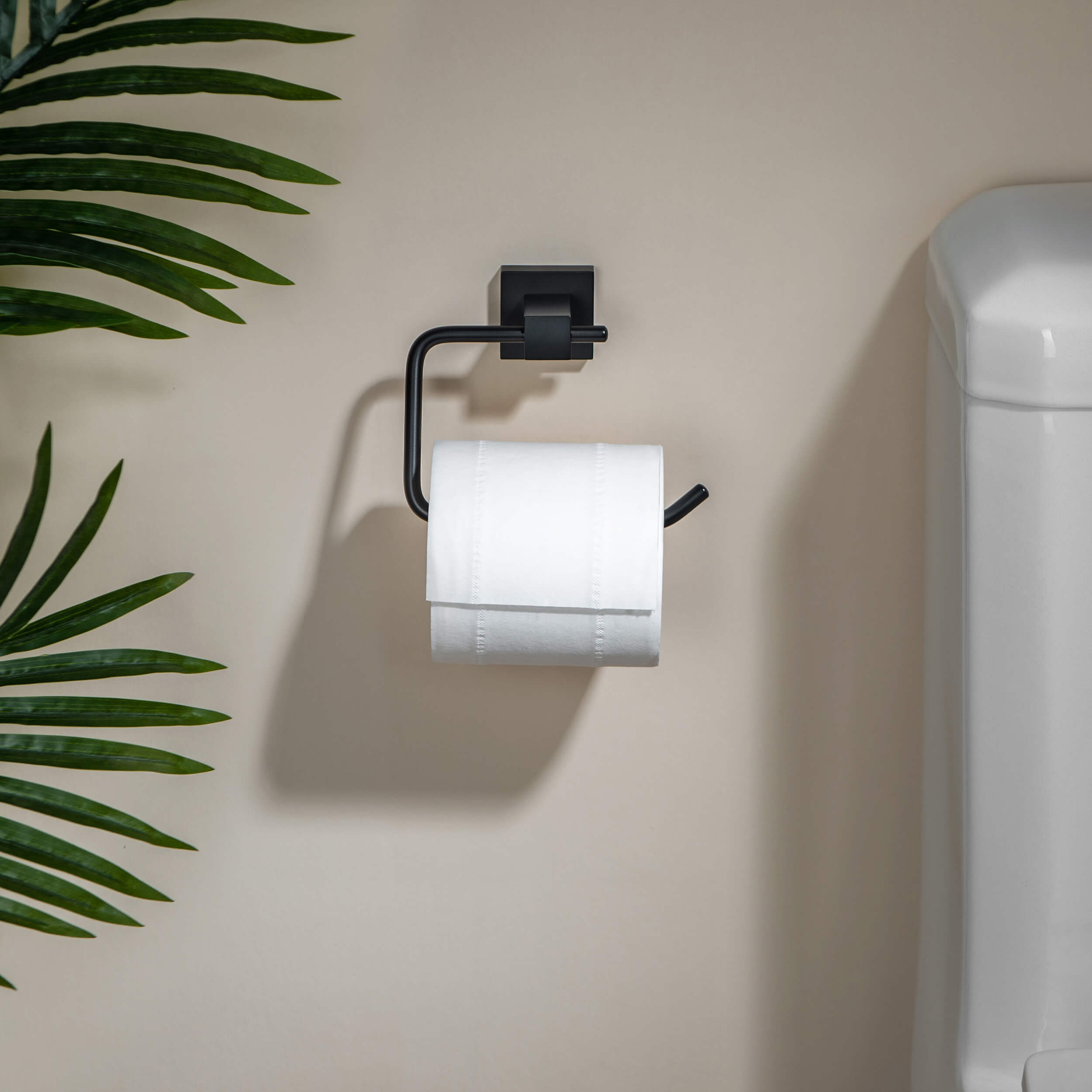 Quadra 4-Piece Bathroom Hardware Set 2