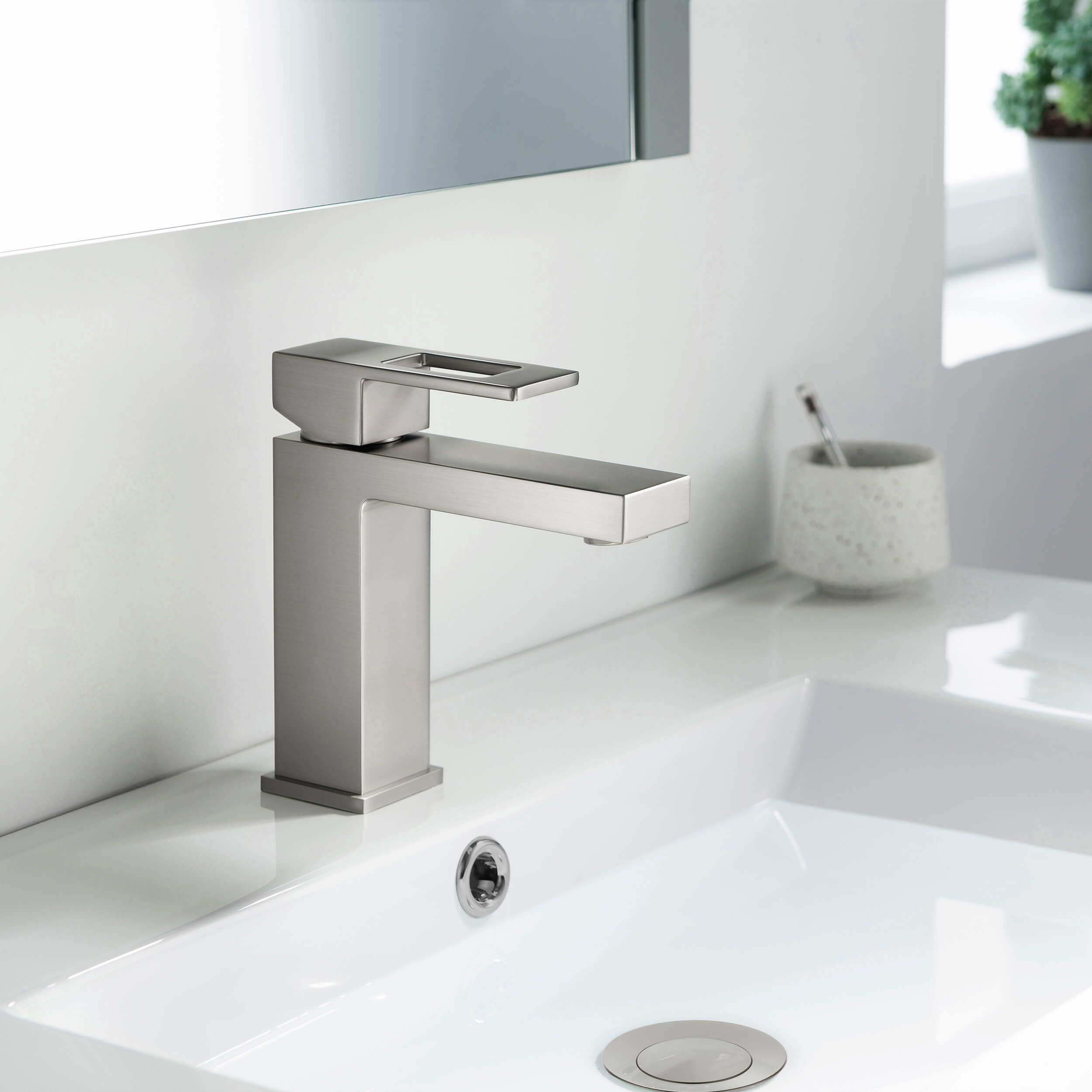 Quadra Single Handle Bathroom Vanity Sink Faucet with Pop Up Drain