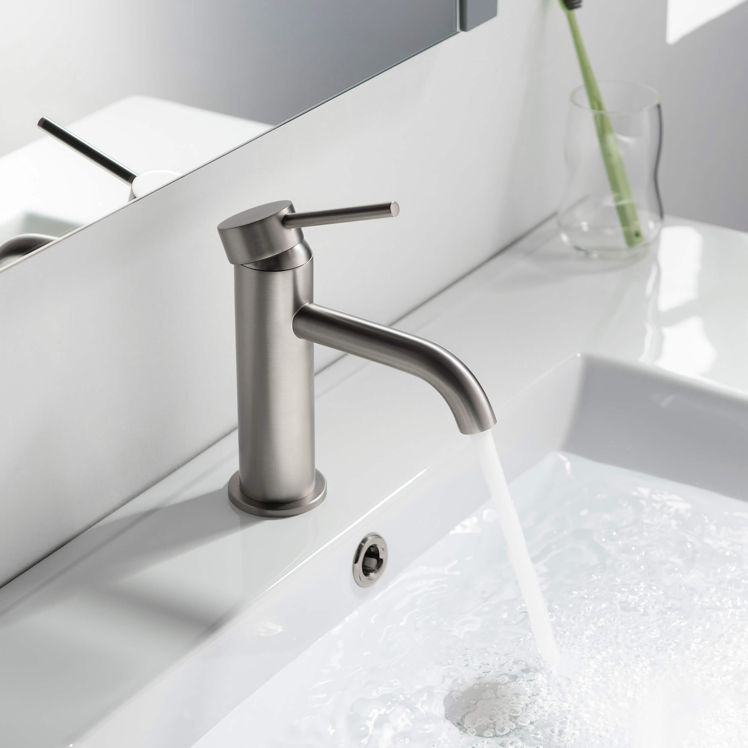Halo Single Handle Bathroom Vanity Sink Faucet with Pop Up Drain
