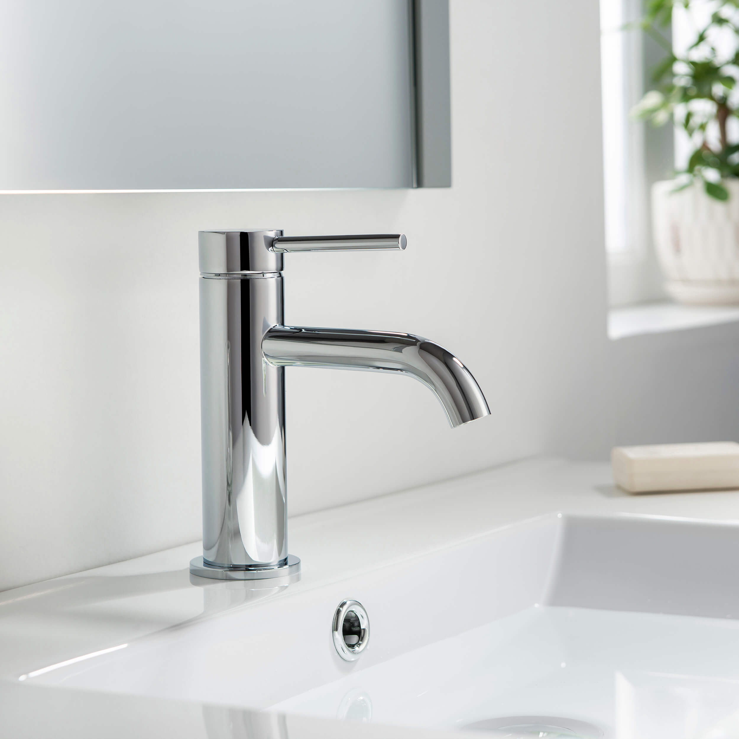 Halo Single Handle Bathroom Vanity Sink Faucet with Pop Up Drain