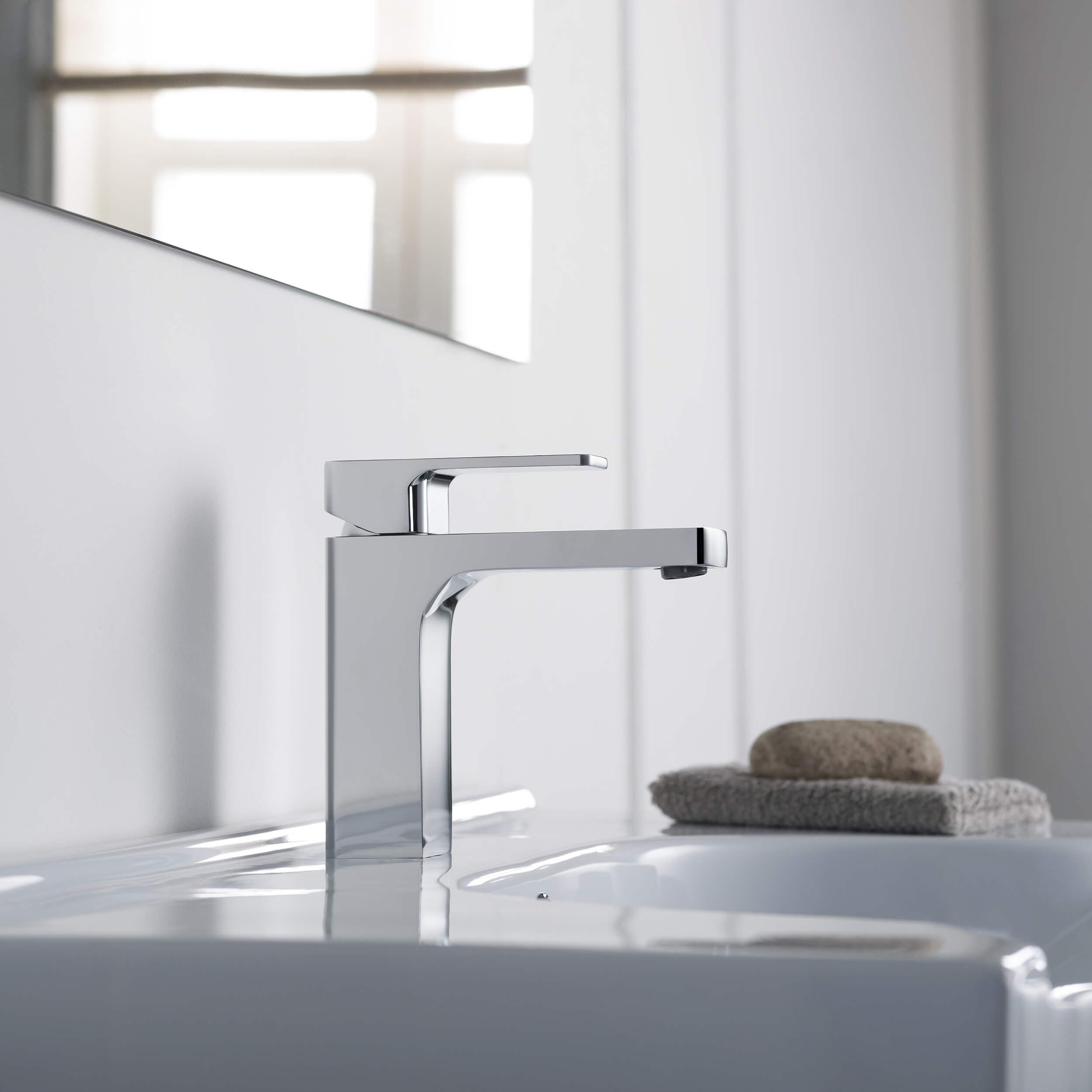 Fusion Single Handle Bathroom Vanity Sink Faucet with Pop Up Drain