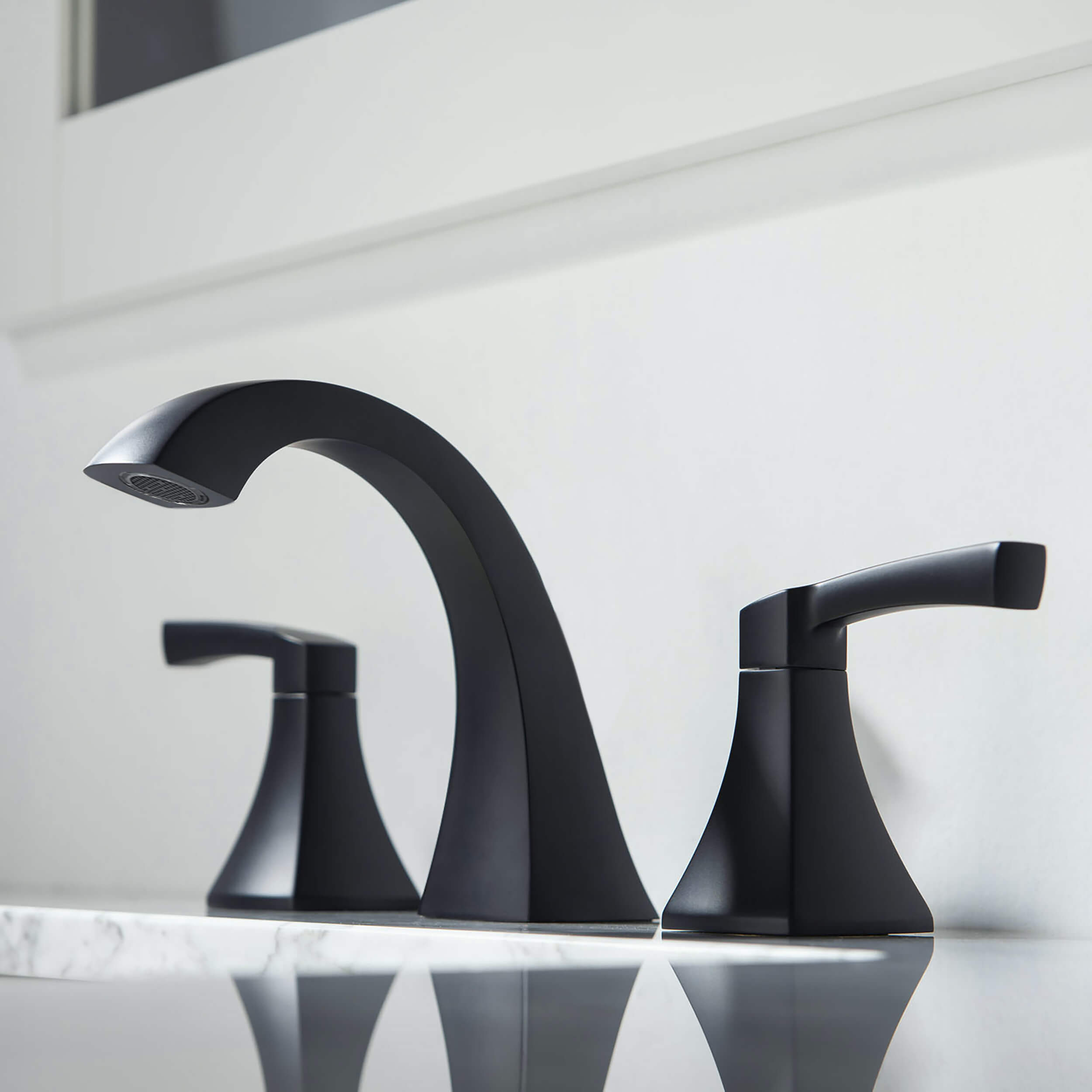Vermont 8" Widespread Bathroom Sink Faucet with Drain Assembly
