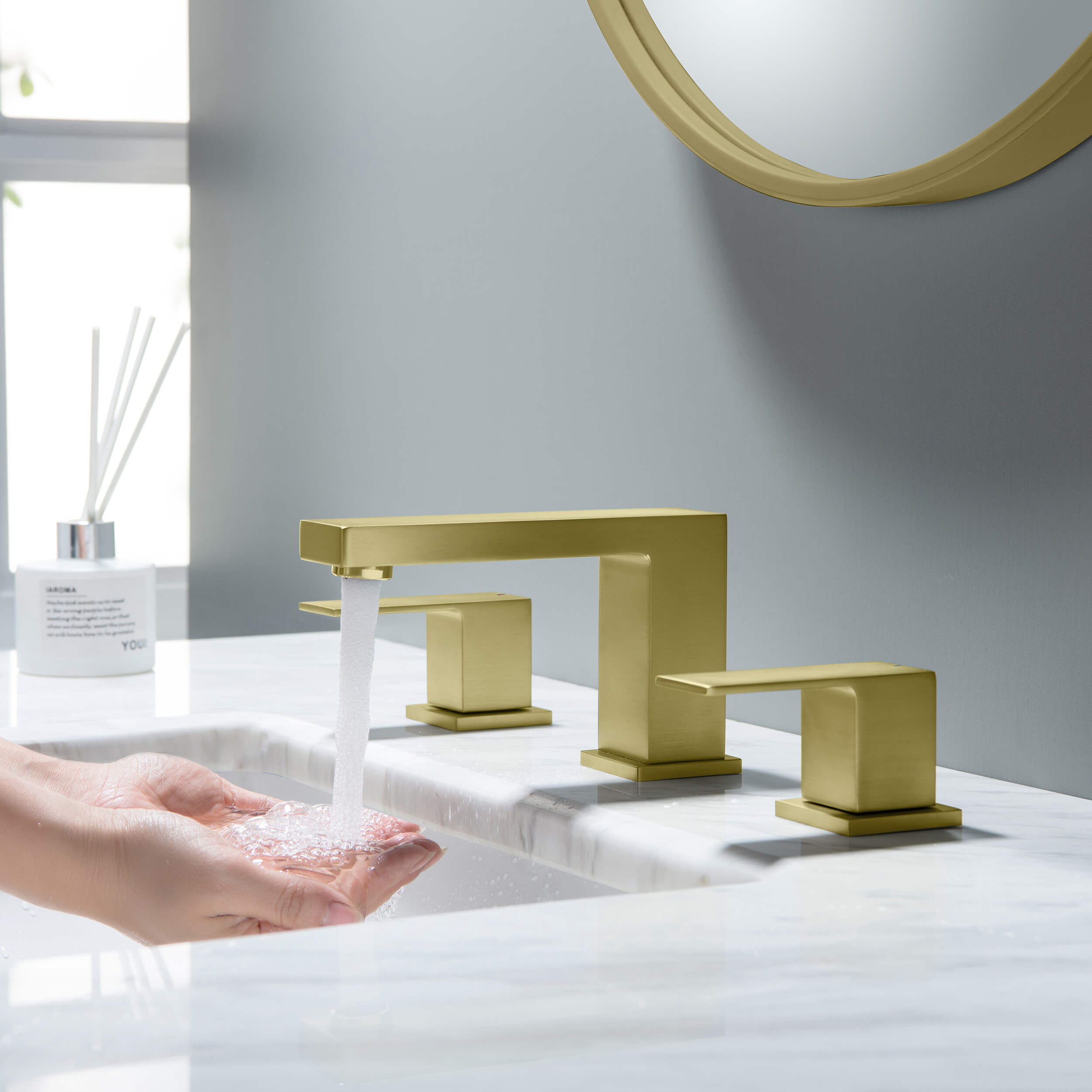 Quadra 8" Widespread Bathroom Sink Faucet with Drain Assembly