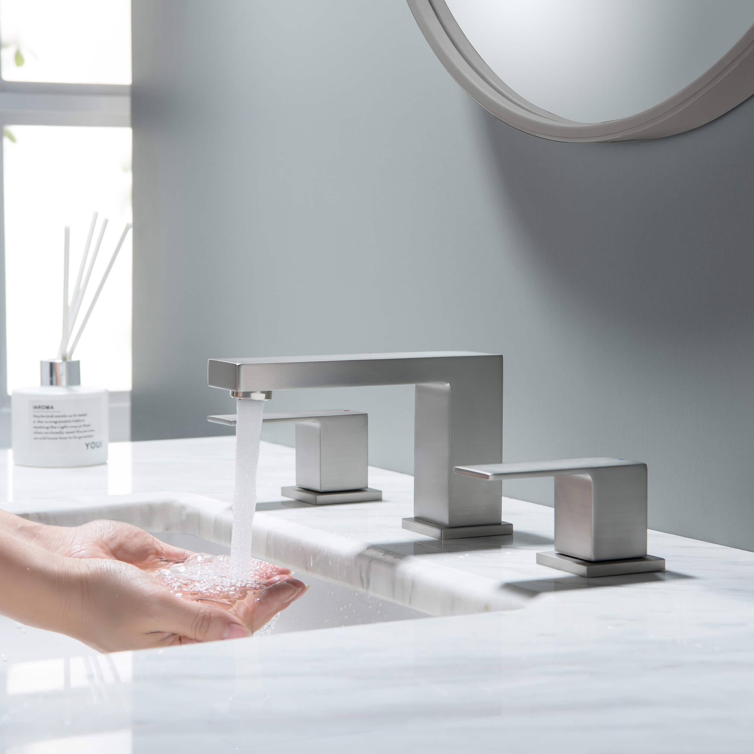 Quadra 8" Widespread Bathroom Sink Faucet with Drain Assembly