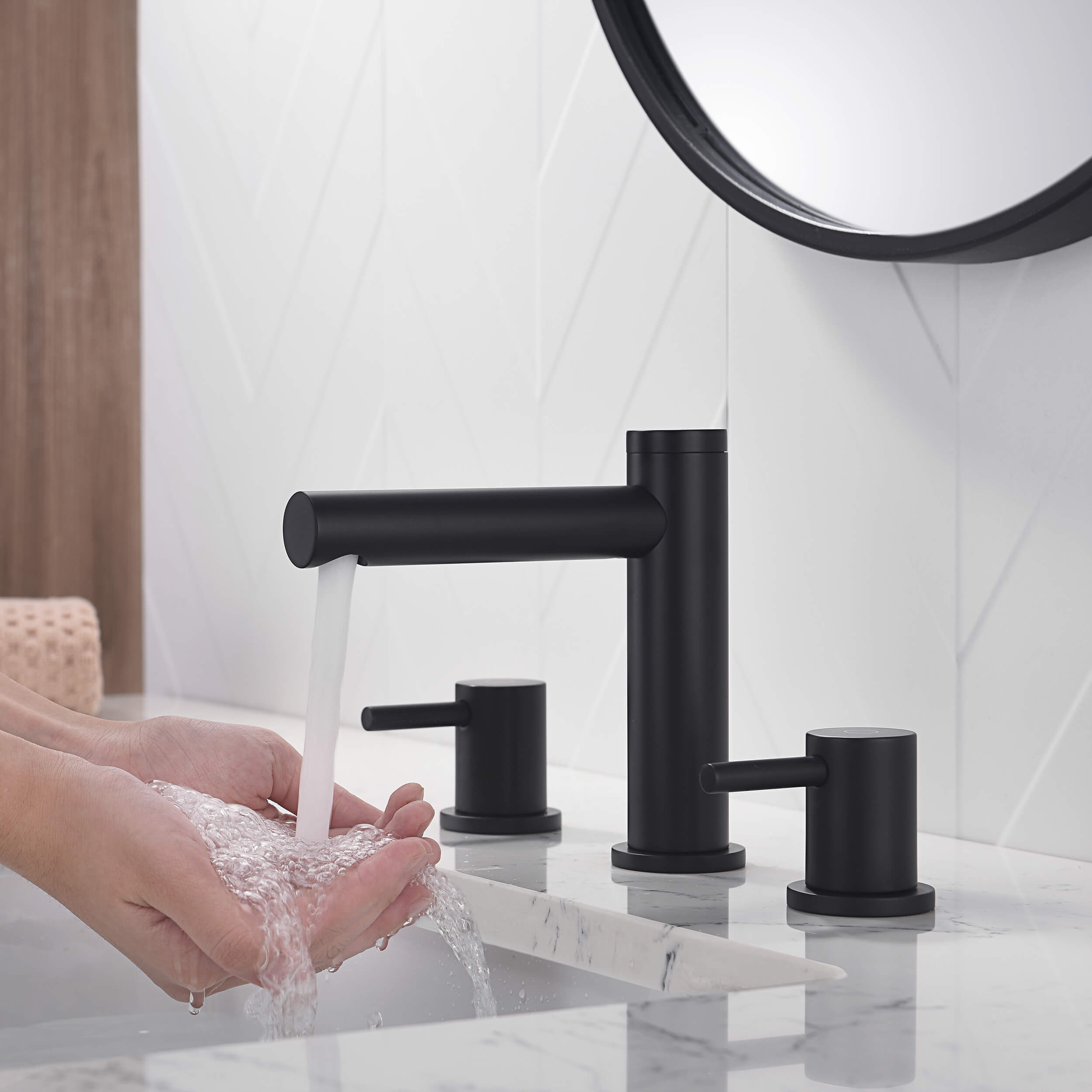 Halo 8" Widespread Bathroom Sink Faucet with Drain Assembly