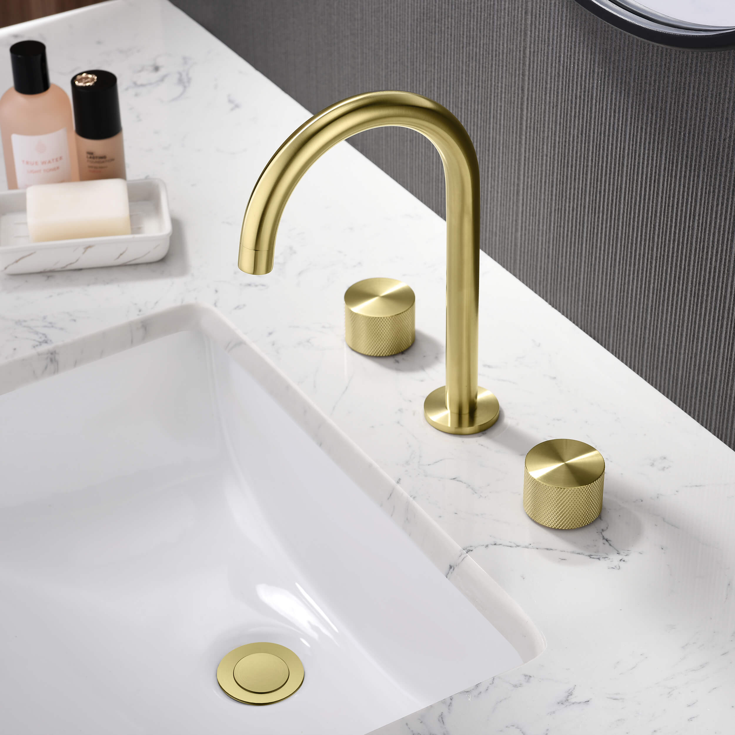 Verona 8" Widespread Bathroom Sink Faucet with Drain Assembly