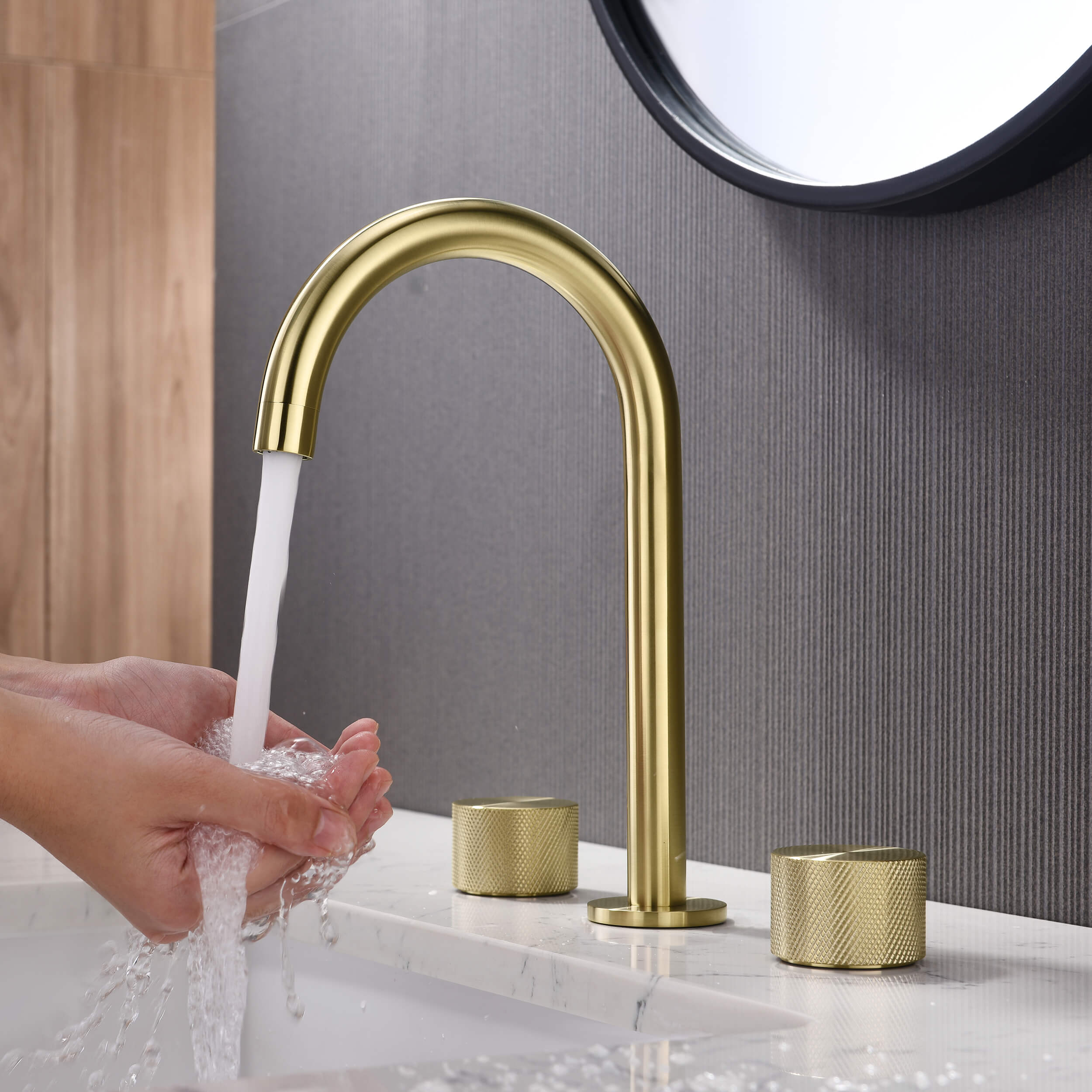 Verona 8" Widespread Bathroom Sink Faucet with Drain Assembly
