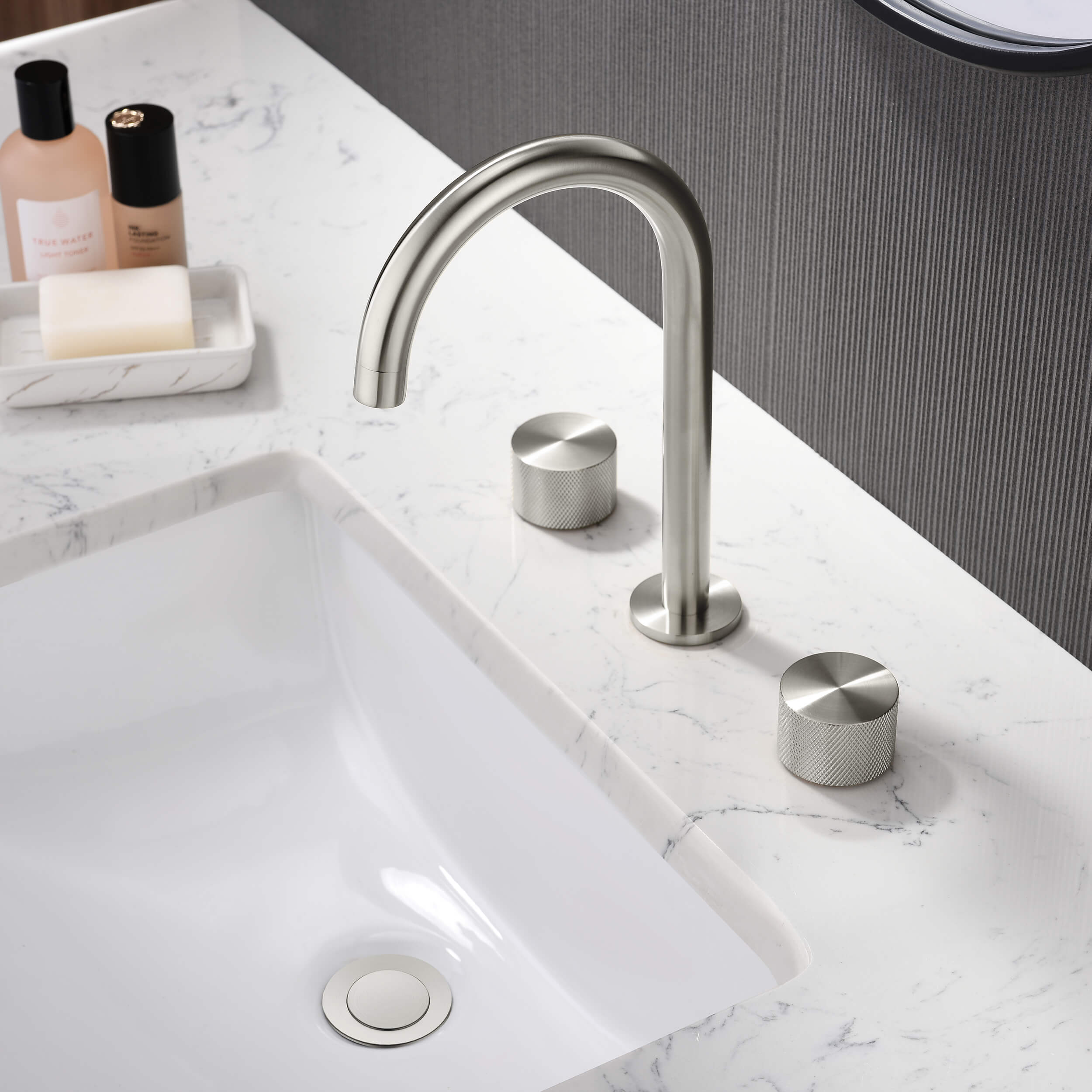 Verona 8" Widespread Bathroom Sink Faucet with Drain Assembly