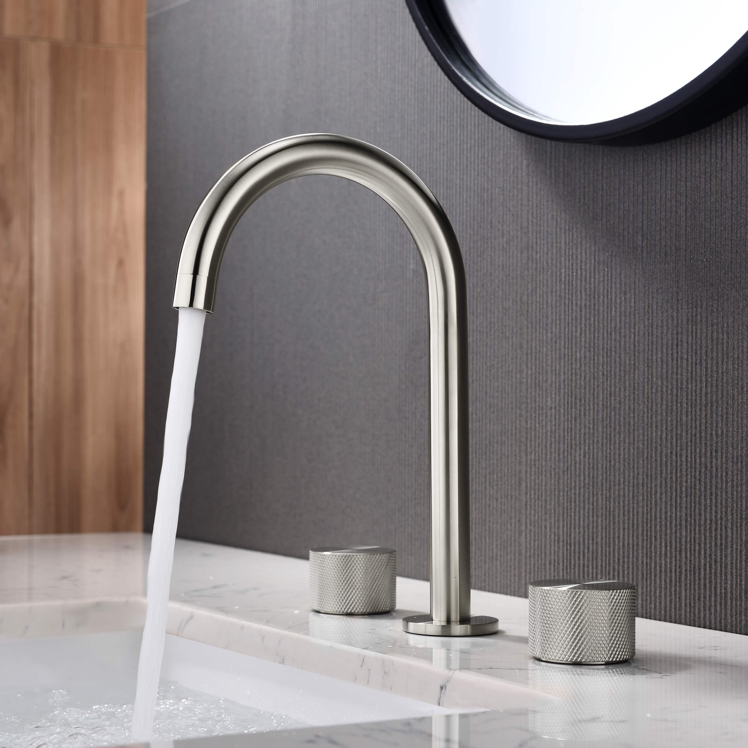 Verona 8" Widespread Bathroom Sink Faucet with Drain Assembly