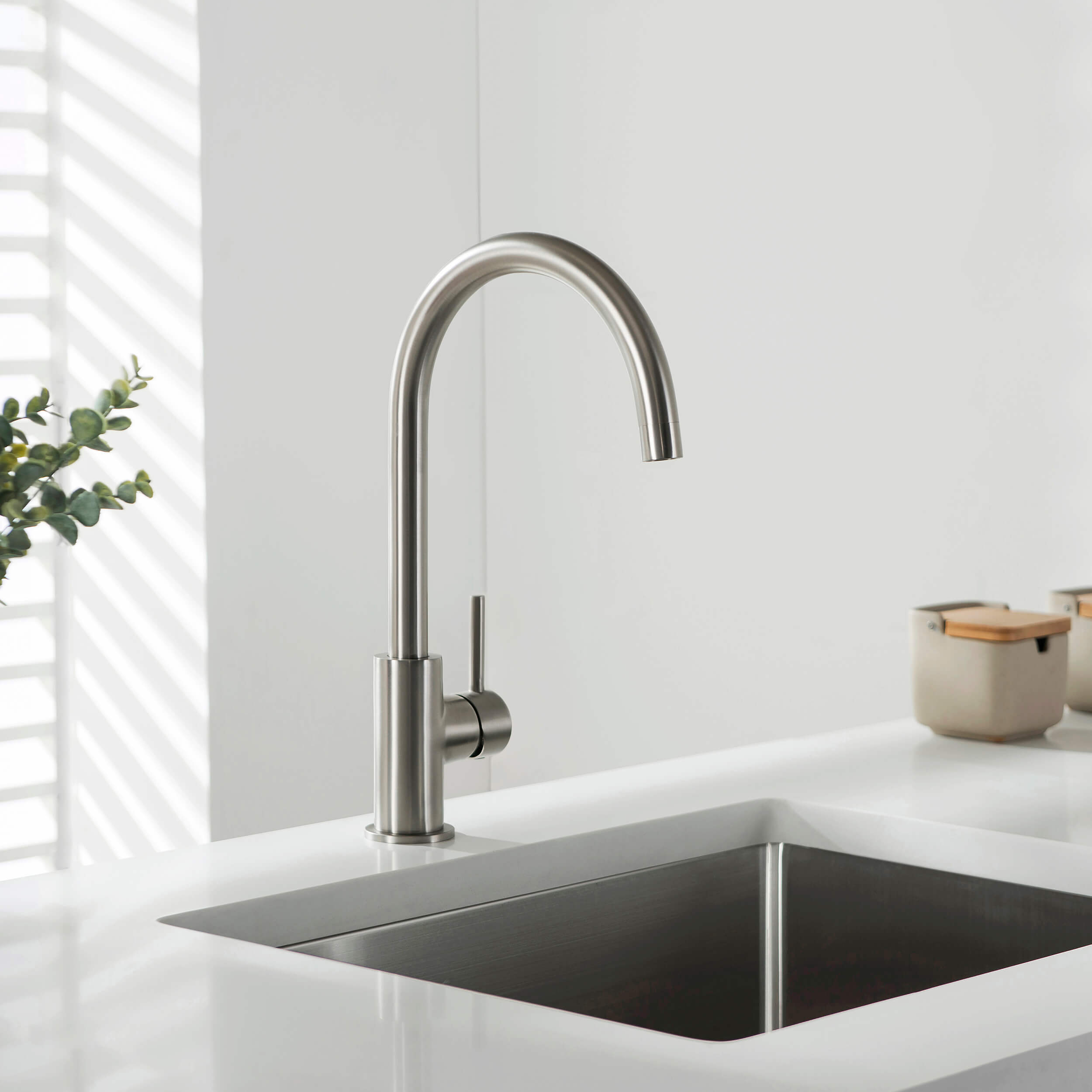 Halo Single Handle Bar Sink Faucet
