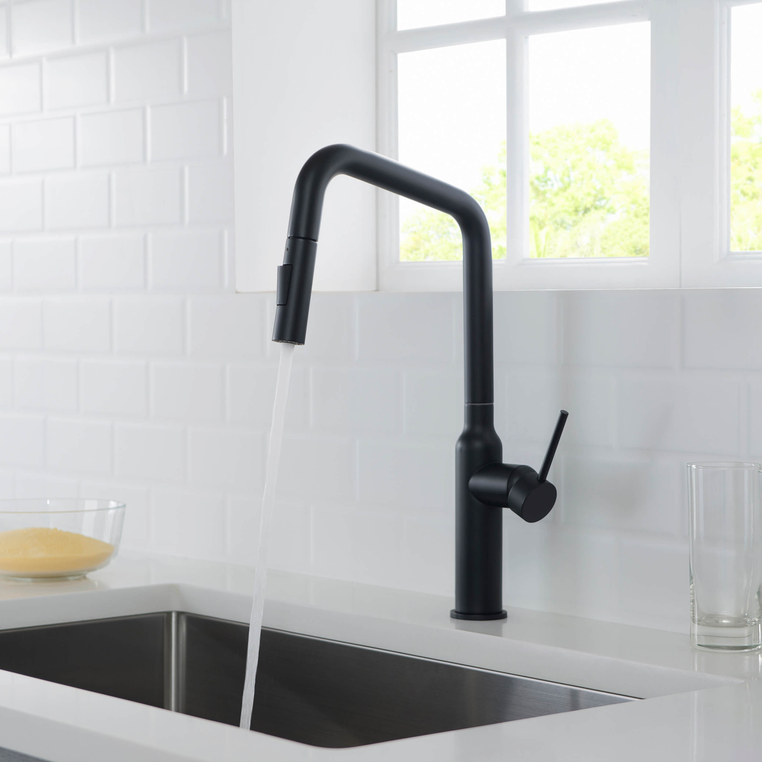 Tampa Single Handle Pull Down Kitchen Sink Faucet